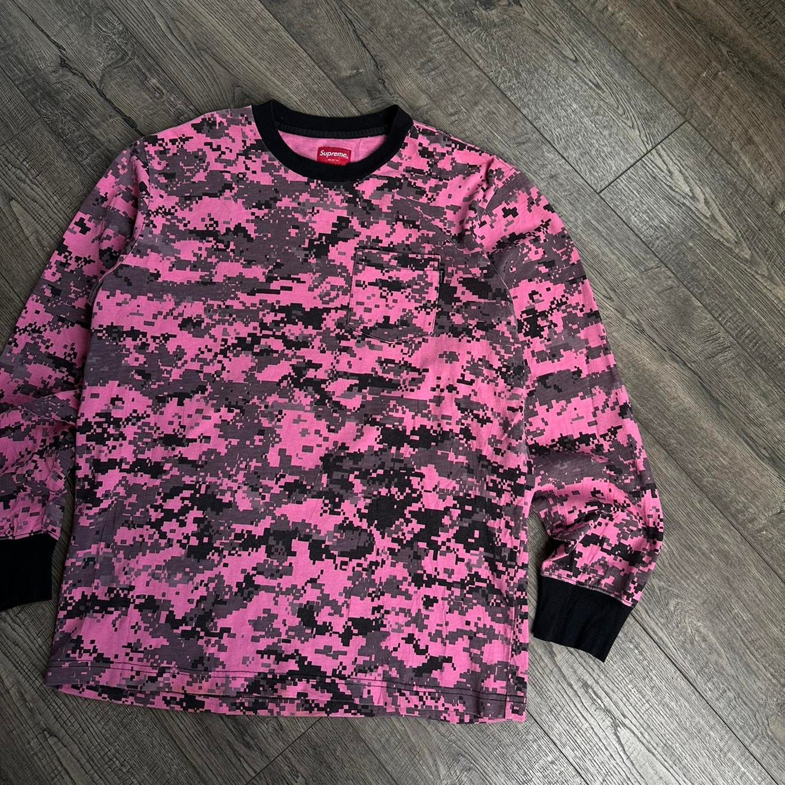 Supreme Pink Cotton Digi Camo SS17 Supreme Pocket Longsleeve Shirt Size US M / EU 48-50 / 2 - 2 Thumbnail