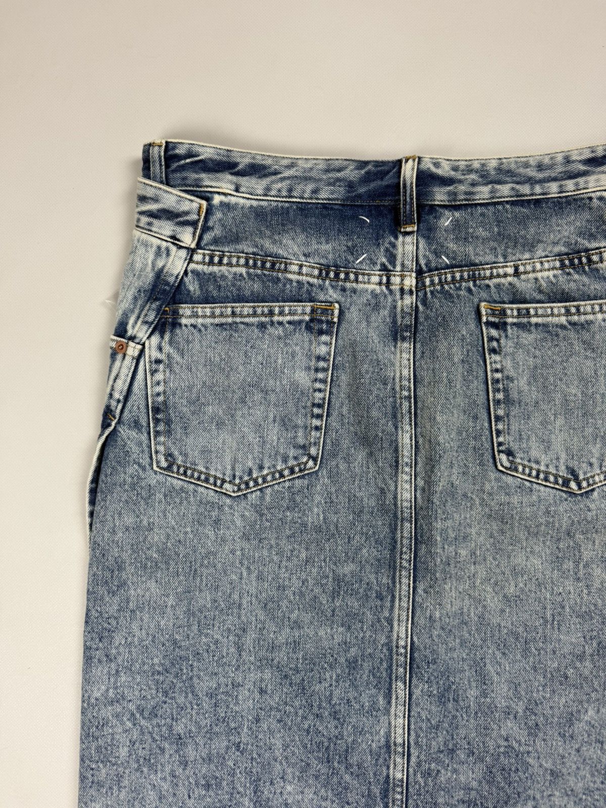 Maison Margiela BNWT! Maison Margiela Ladies Denim Pencil Wrap Midi Skirt Size 28" / US 6 / IT 42 - 24 Thumbnail