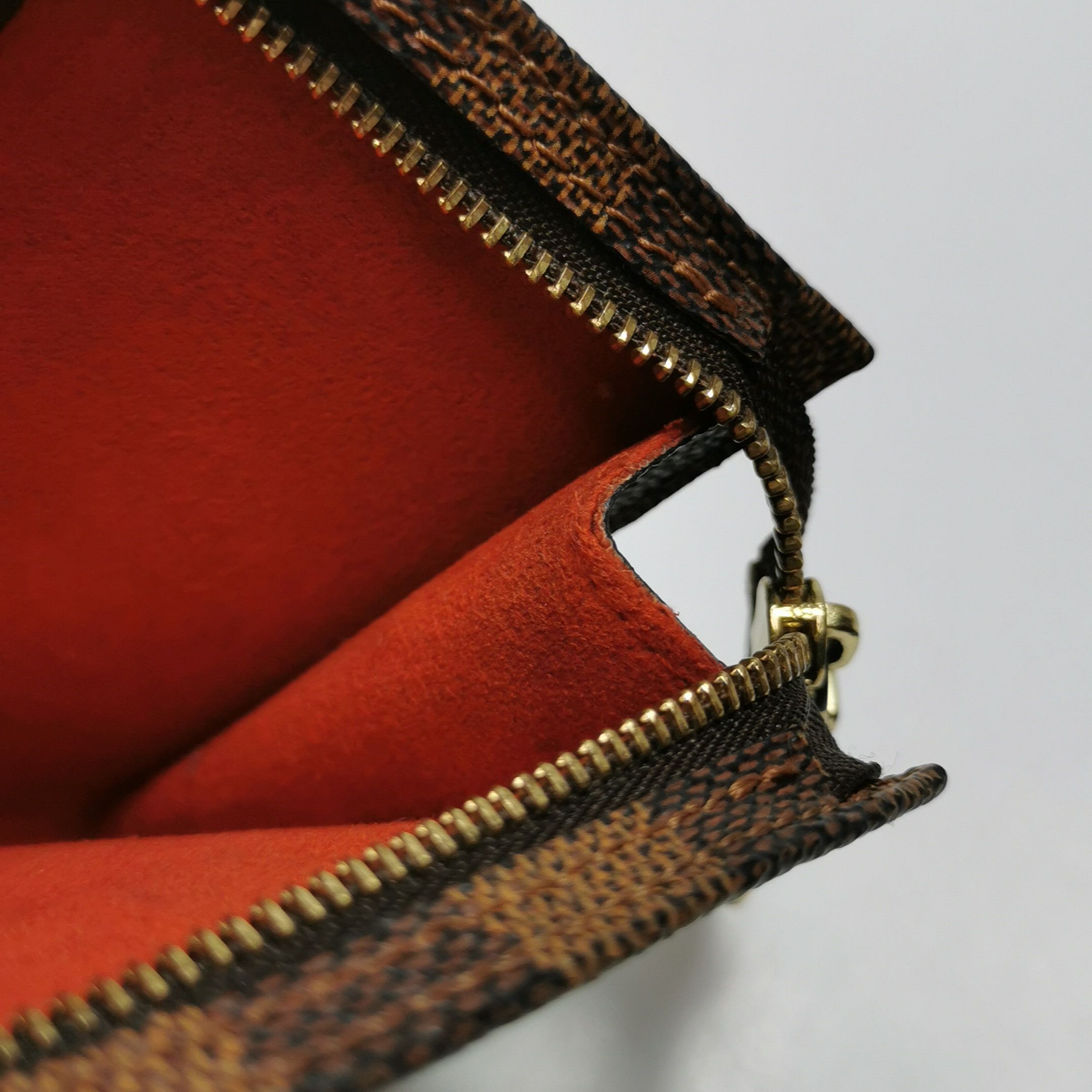 Louis Vuitton Louis Vuitton (LV) toiletry bag cowhide checkerboard second Size ONE SIZE - 2 Thumbnail