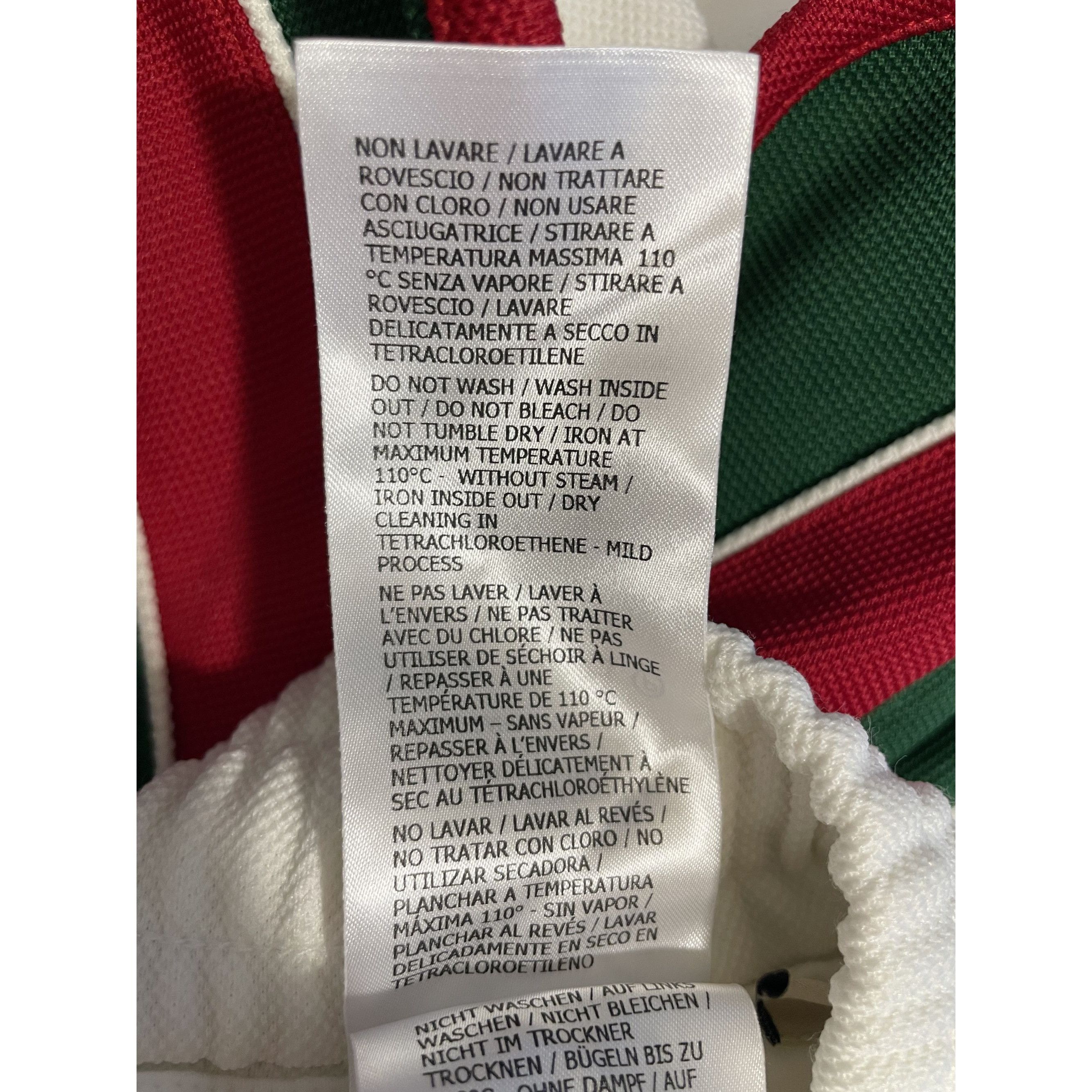 Gucci Gucci White Athletic Shorts With Green & Red Stripes Drawstr Size 36" / US 14 / IT 50 - 15 Thumbnail