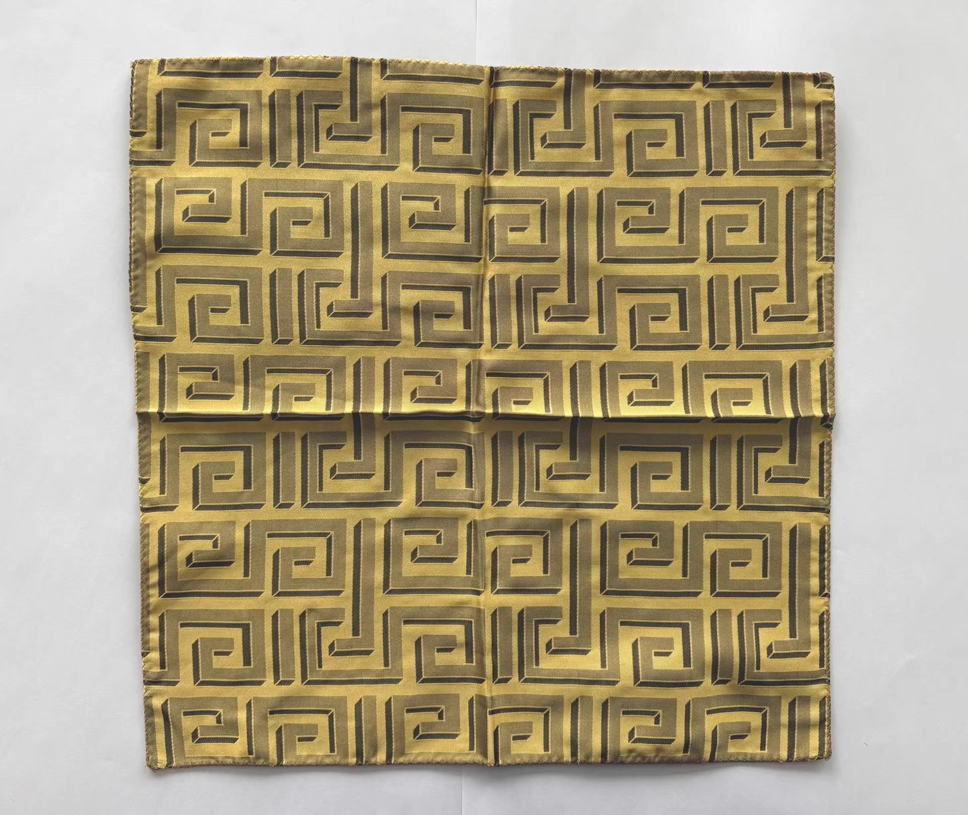 Versace Gianni Versace Men's Pocket Square / Handkerchief Ｑ21 Size ONE SIZE - 2 Thumbnail