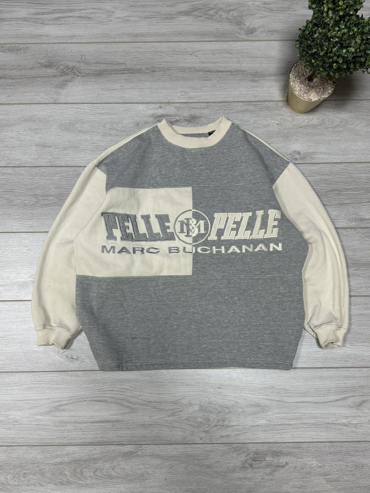 Pelle Pelle Pelle Pelle vintage big logo sweatshirt Size US XL / EU 56 / 4 - 1 Thumbnail
