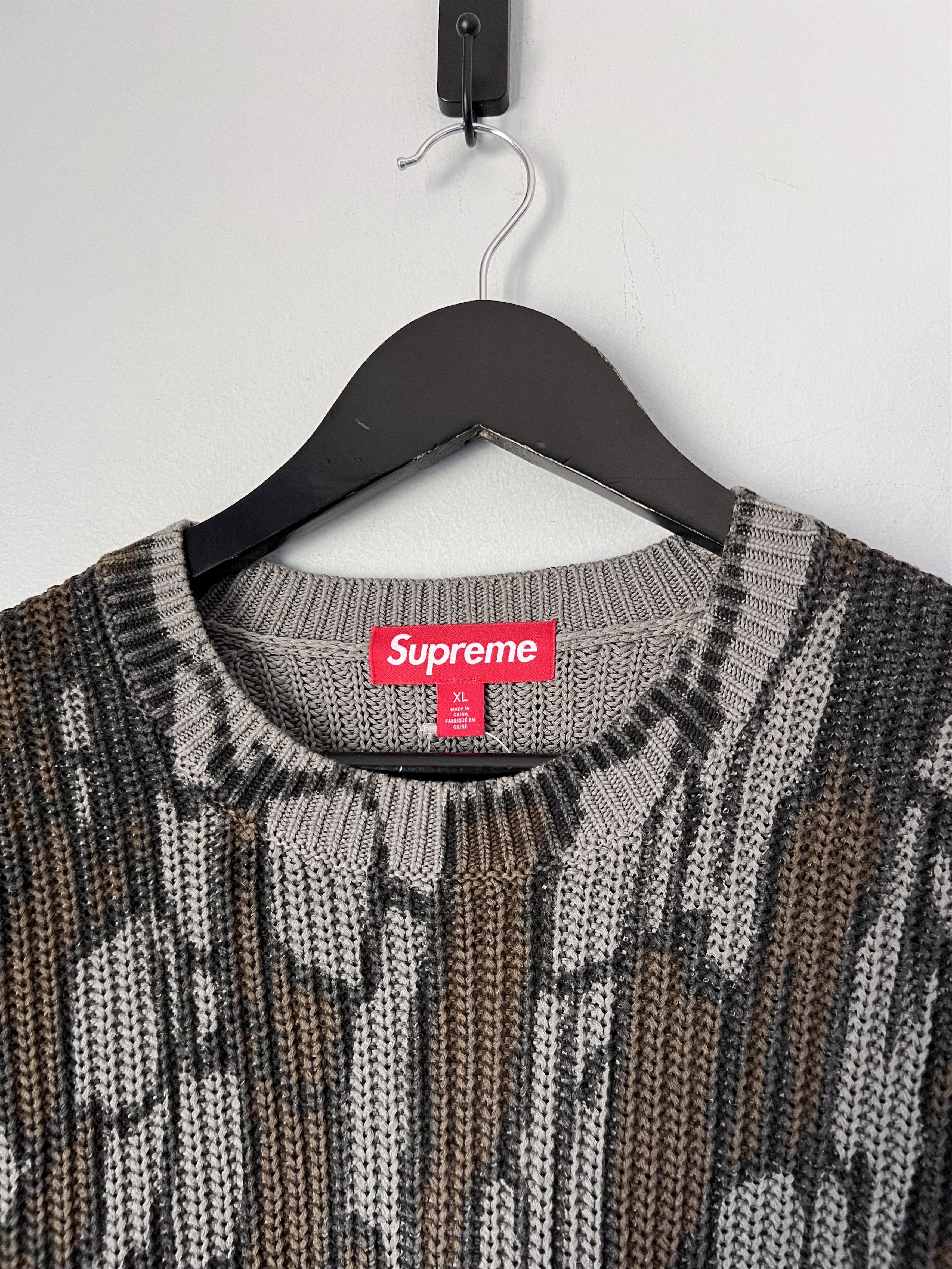 Supreme Supreme Old English Printed Sweater in Mossy Oak Camo Size US XL / EU 56 / 4 - 6 Thumbnail