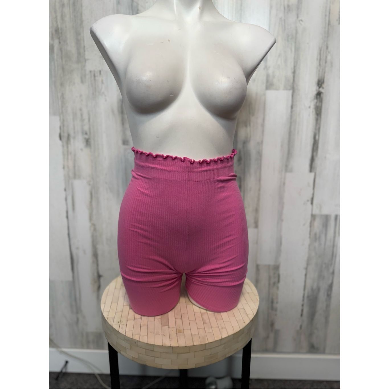 Other Fashion nova Pink Ribbed Biker Shorts Women’s Size Medium Hi Size 28" / US 6 / IT 42 - 1 Thumbnail
