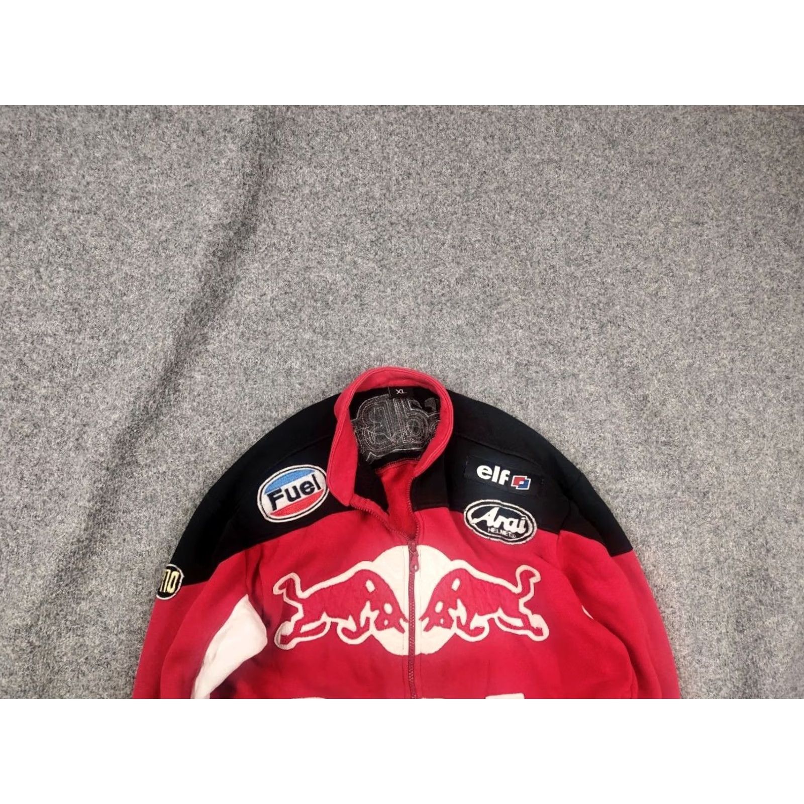 Logo 7 VINTAGE Red Bull Logo Fuel Arai TMR Twin Engine Zip Racing Sweatshirt Y2K Style Mens M Red 90s Racing Zip Up Hoodie Soulful Brand: Vintage Size US M / EU 48-50 / 2 - 2 Thumbnail