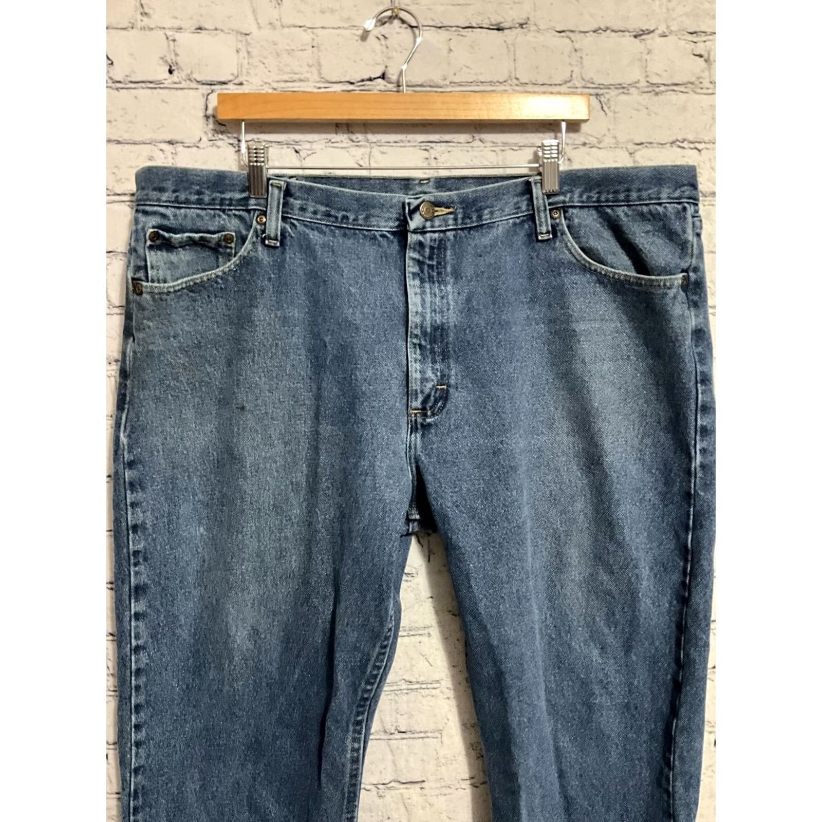 Wrangler Wrangler Jeans Denim 42x30 Big & Tall Men Classic Denim Jeans 42 Big & Tall Mens Blue Denim Button Closure Cotton Blend Solid 42 Mens Jeans Size US 42 / EU 58 - 4 Thumbnail