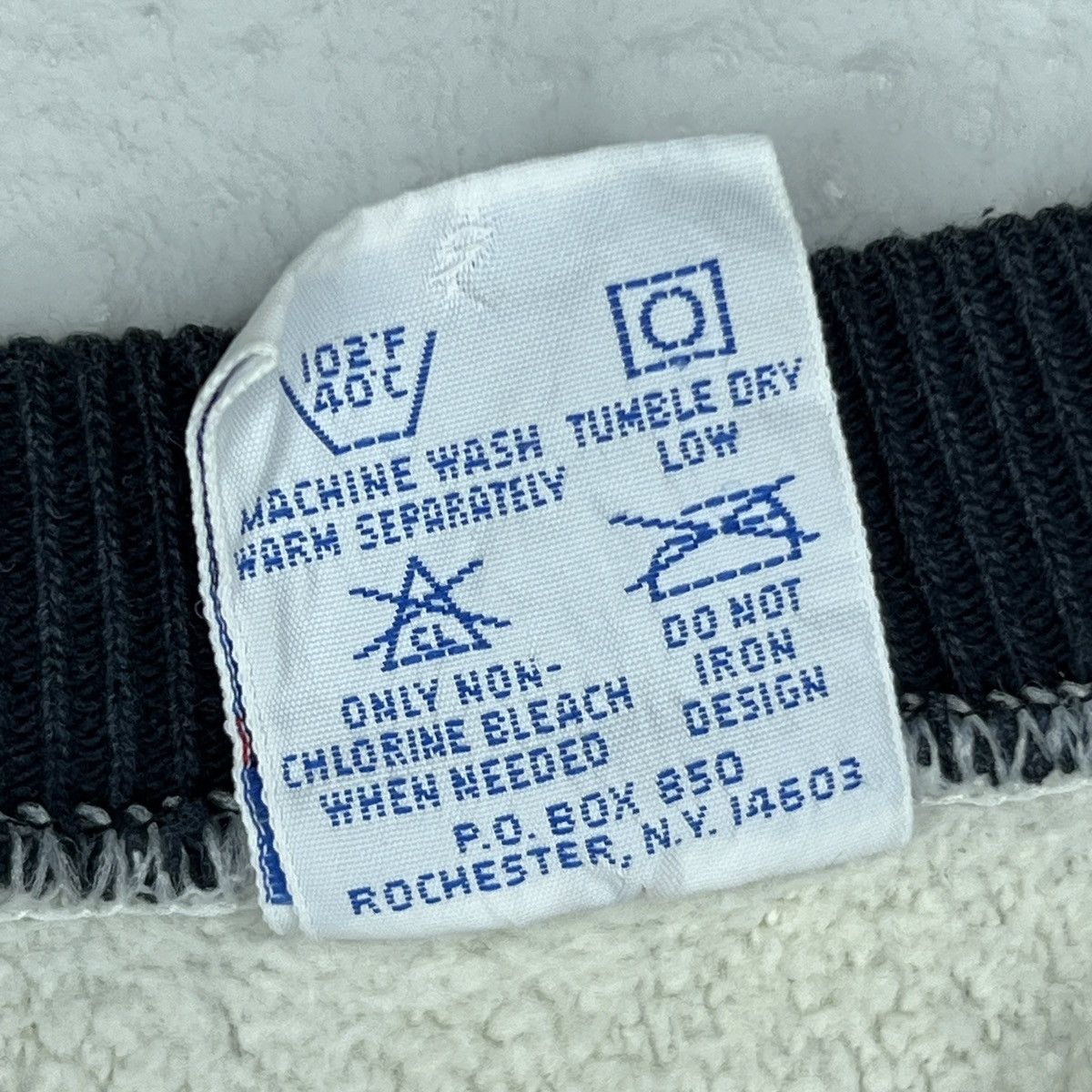 Champion × Vintage Champion Vintage Sweatshirt 80s Reverse Weave Script Logo Size US XL / EU 56 / 4 - 7 Thumbnail