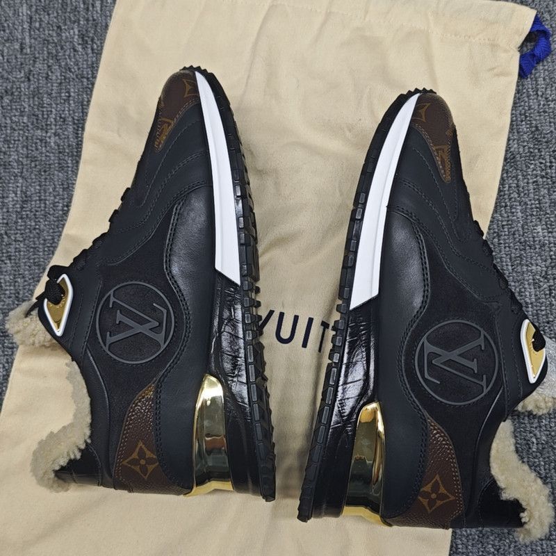 Louis Vuitton Louis Vuitton Run Away Casual Sneakers for Women -2505 Size US 6 / IT 36 - 2 Thumbnail