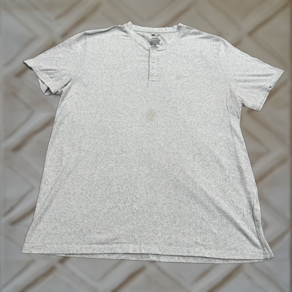 Vintage VINTAGE? No. Wait. The item is not vintage. The title should be: Abound Shirt Mens L Gray Short Sleeve Henley T-Shirt Casual Tee Size US L / EU 52-54 / 3 - 1 Thumbnail