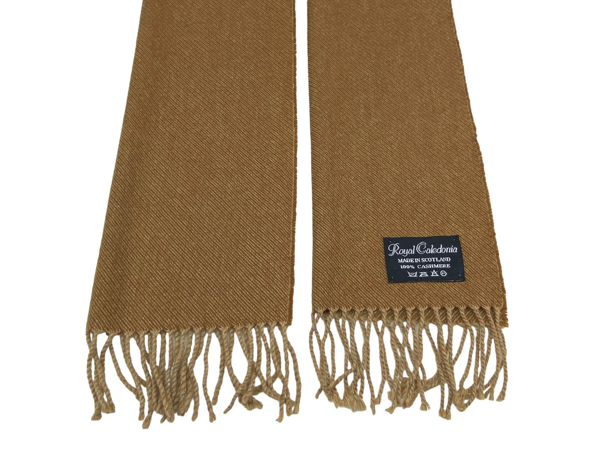 Vintage Royal Caledonia scarf Vintage Scarves Made in Scotland Size ONE SIZE - 6 Thumbnail