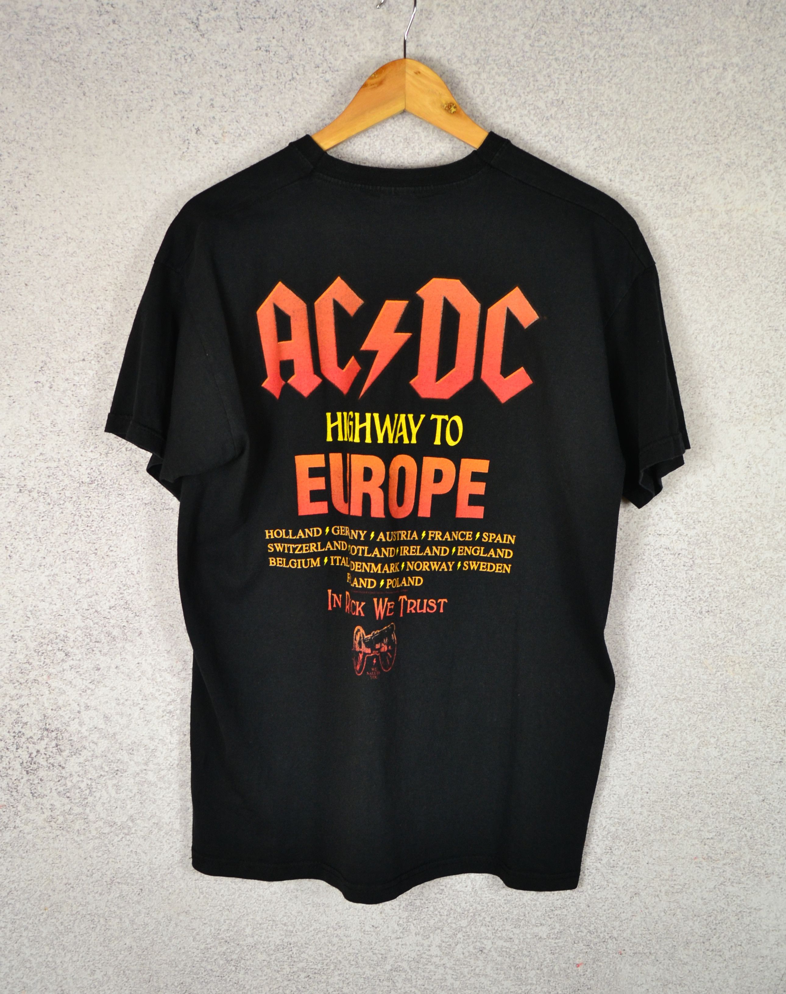 AC/DC AC/DC Highway to Europe Tour 2010 Band Tee Size US L / EU 52-54 / 3 - 5 Thumbnail
