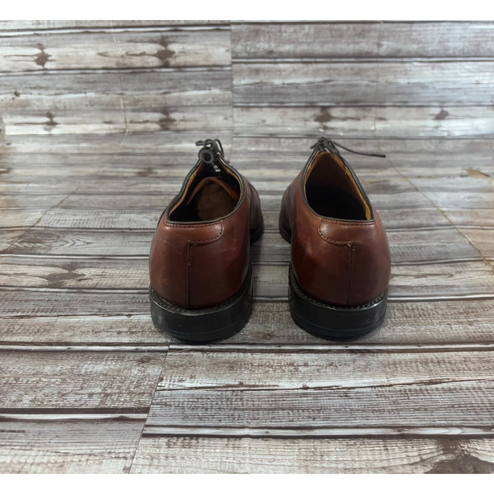 Allen Edmonds Allen Edmonds Byron Leather Cap Toe Oxford Dress Shoes Size Size US 9.5 / EU 42-43 - 3 Thumbnail