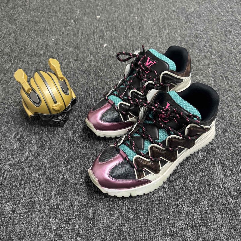 Louis Vuitton Louis Vuitton Zig Zag Colorful Sport Shoes 0079 Size US 10 / IT 40 - 1 Thumbnail