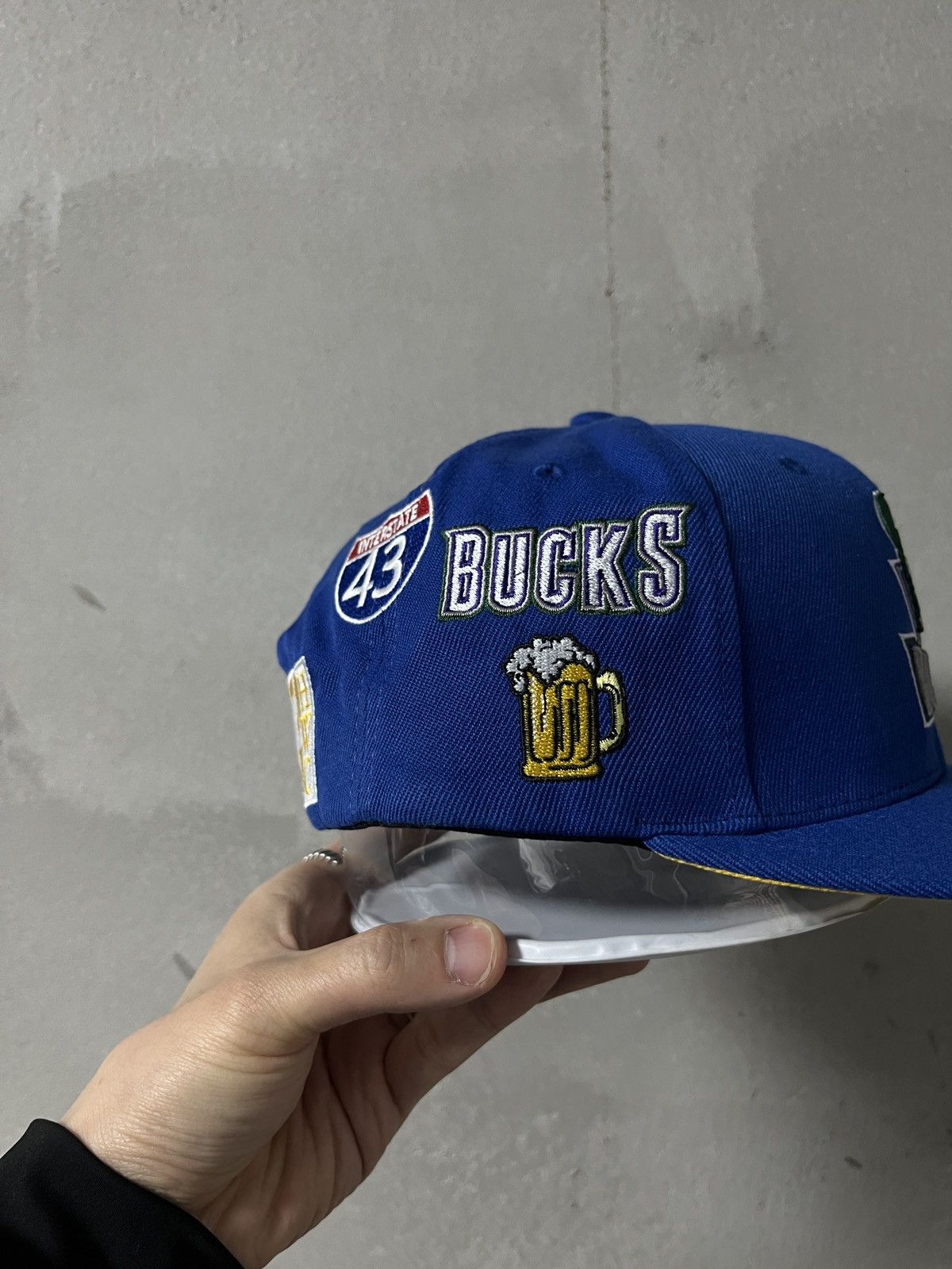 Mitchell & Ness Mitchell Ness NBA Milwaukee Bucks 2021 Champion Snapback Size ONE SIZE - 3 Thumbnail