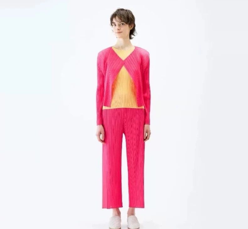 Issey Miyake Issey Miyake size:5 Pink cardigan Size XS / US 0-2 / IT 36-38 - 2 Thumbnail