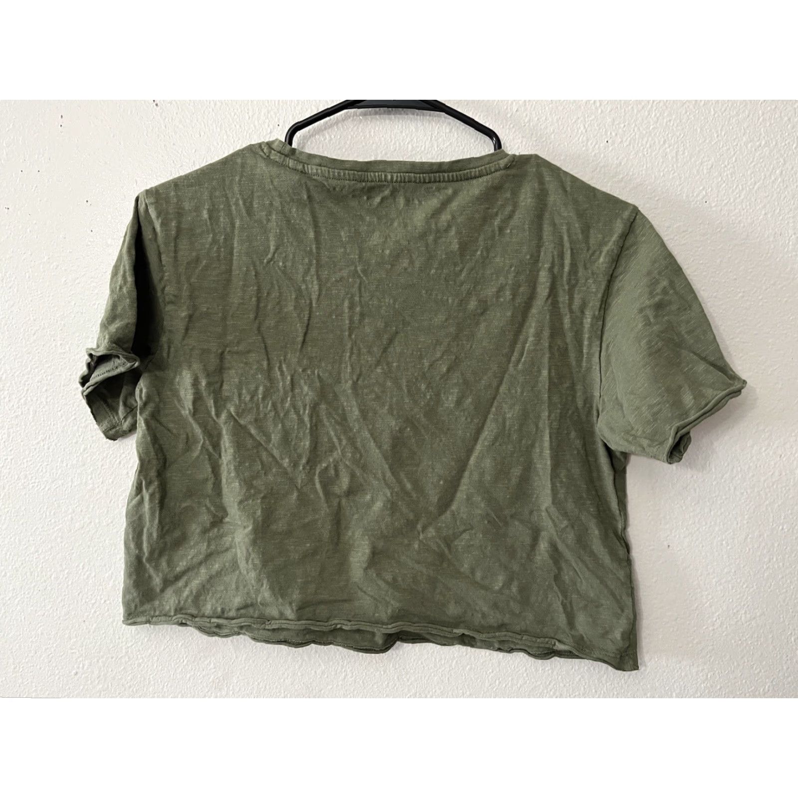 Guess VINTAGE GUESS Army Green Micro Crop Top Short Sleeve Crew Neck Womens M Cropped 90s Logo Patch Shirt Size M / US 6-8 / IT 42-44 - 4 Thumbnail