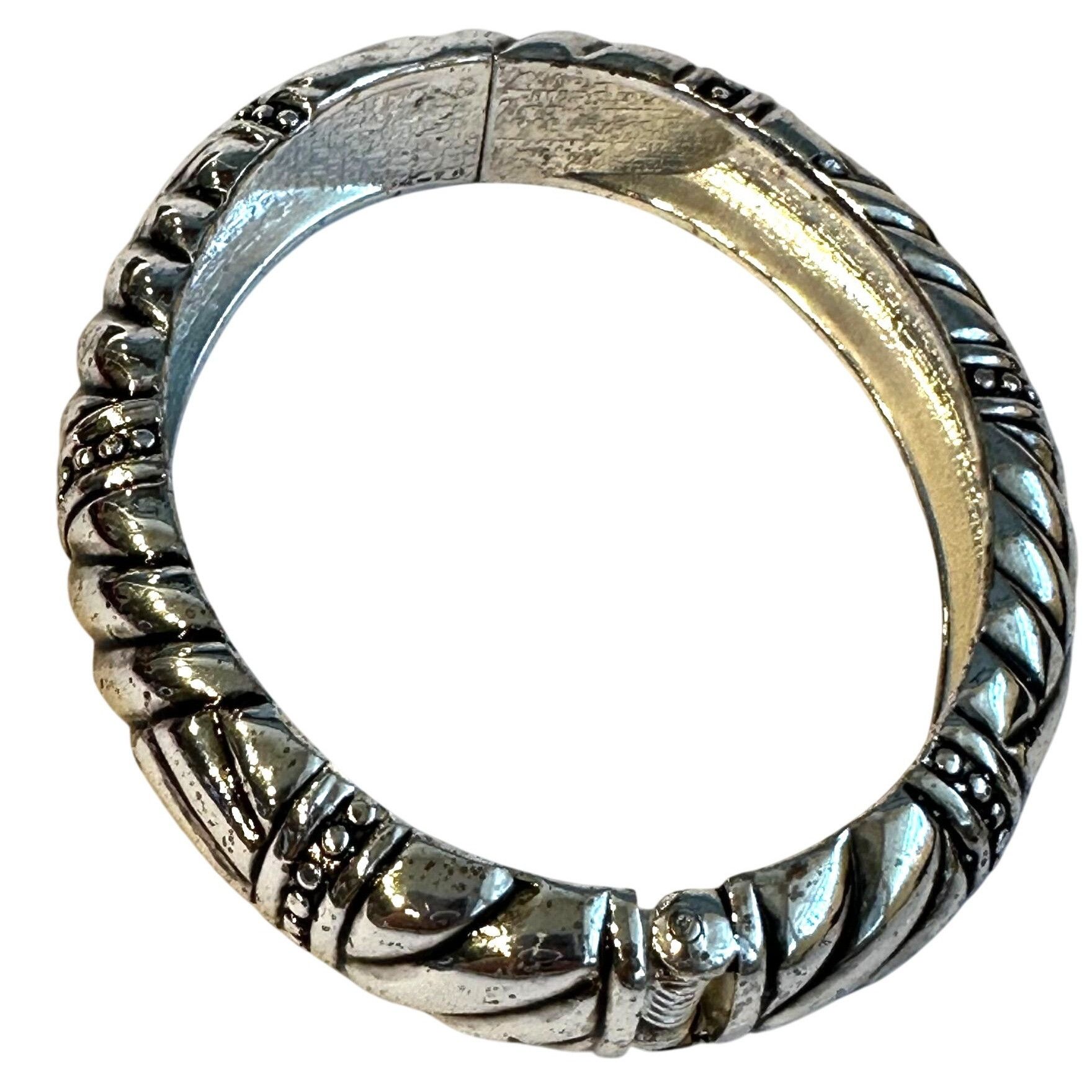 Vintage Vintage Silver-Tone Hinged Bangle Bracelet With Intricate Ro Size ONE SIZE - 1 Thumbnail