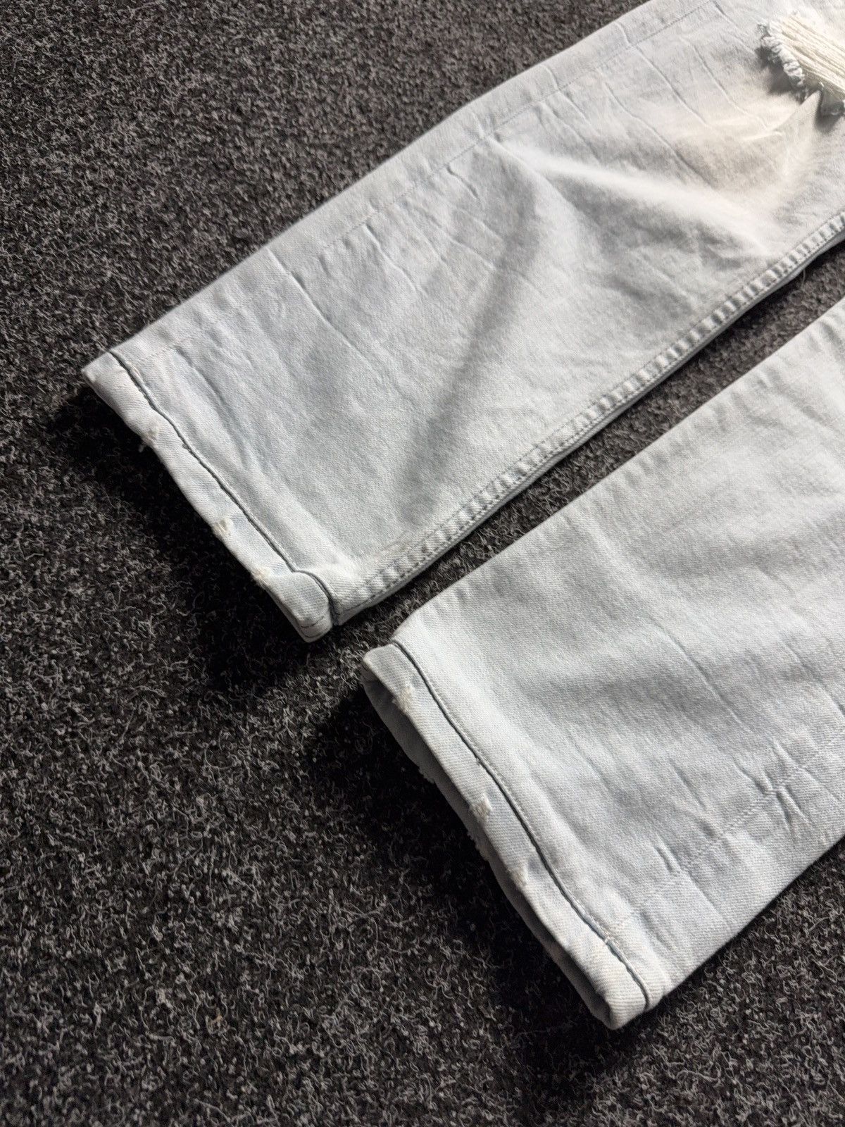 Diesel 00s Diesel Industry Light Wash Distressed Jeans Y2K Italy Size US 34 / EU 50 - 5 Thumbnail