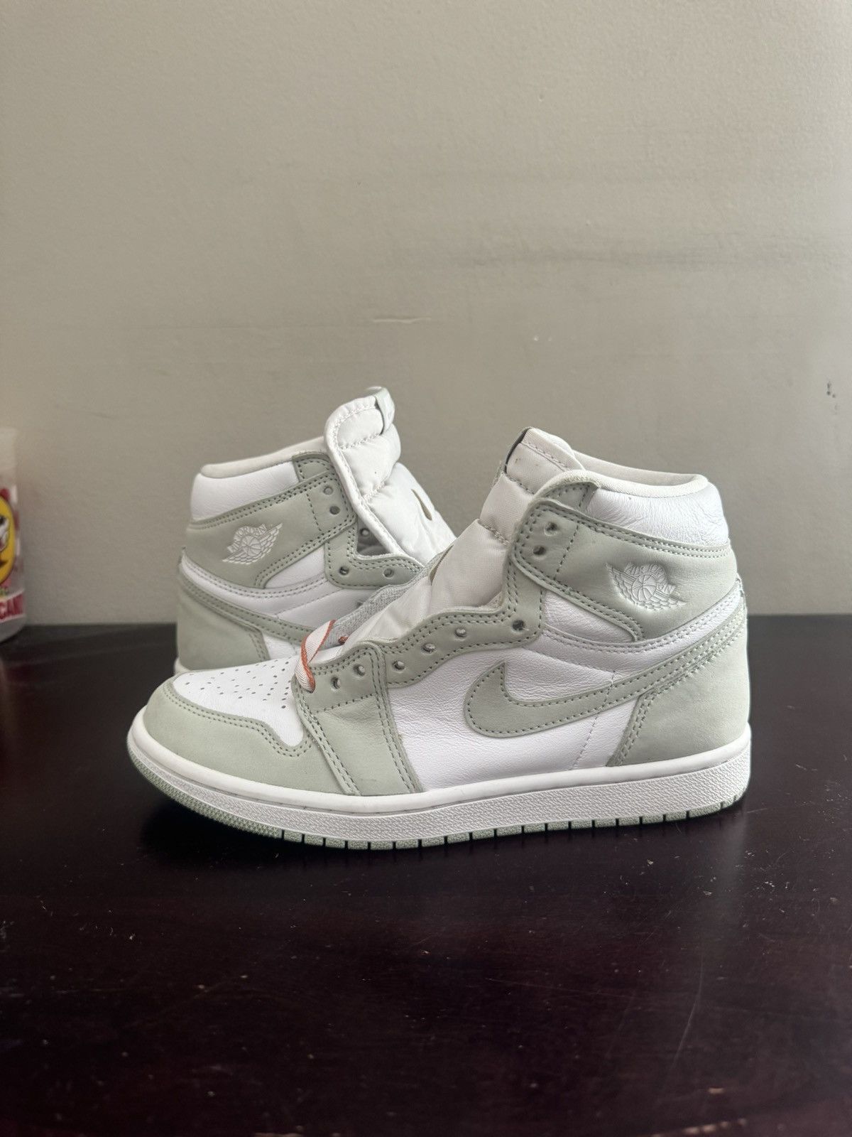 Jordan Brand × Nike Jordan 1 Seafoam 5.5y/7w Size US 5.5 / IT 35.5 - 1 Thumbnail