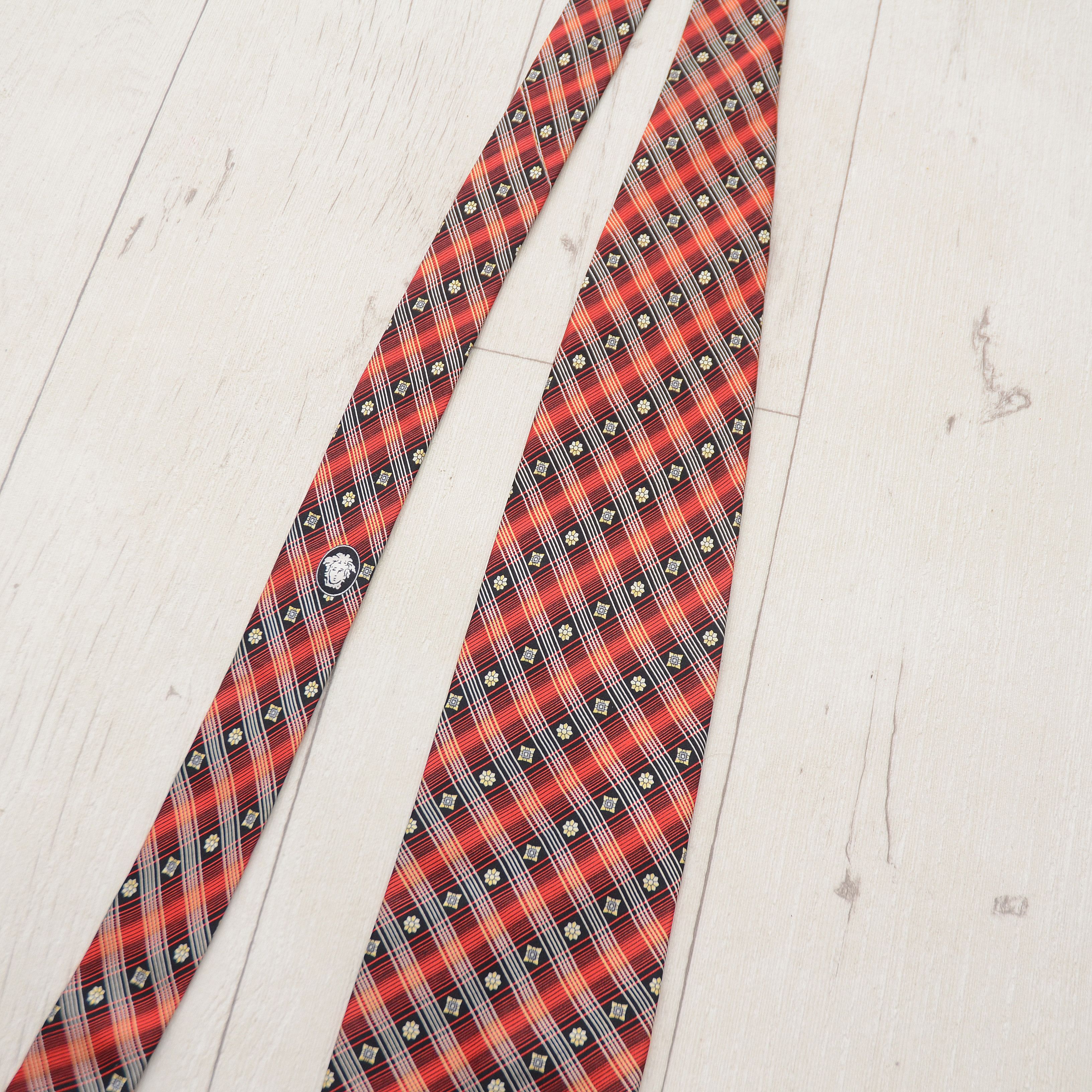 Versace × Vintage Vintage Rare Versace Classic V2 Tie Medusa Monogram Red Size ONE SIZE - 6 Thumbnail