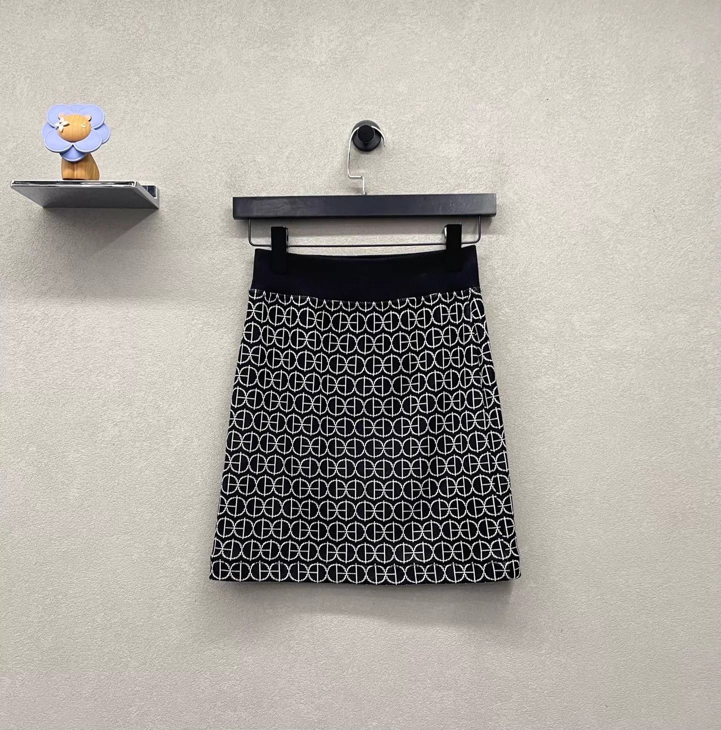 Hermes HERMES Women's Black & White Knit Skirt Size 34 Size 25" / US 0 / IT 36 - 2 Thumbnail
