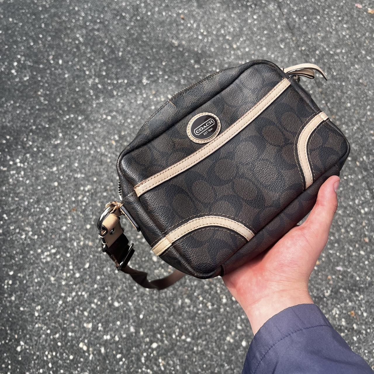 Coach Coach black and cream shoulder bag #CoachBag #FTS... Size ONE SIZE - 1 Thumbnail