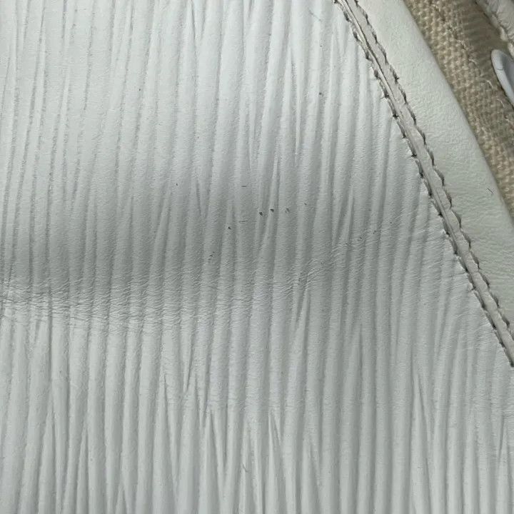 Louis Vuitton Louis Vuitton White High-Top Sneakers -2508 Size US 9 / EU 42 - 5 Thumbnail