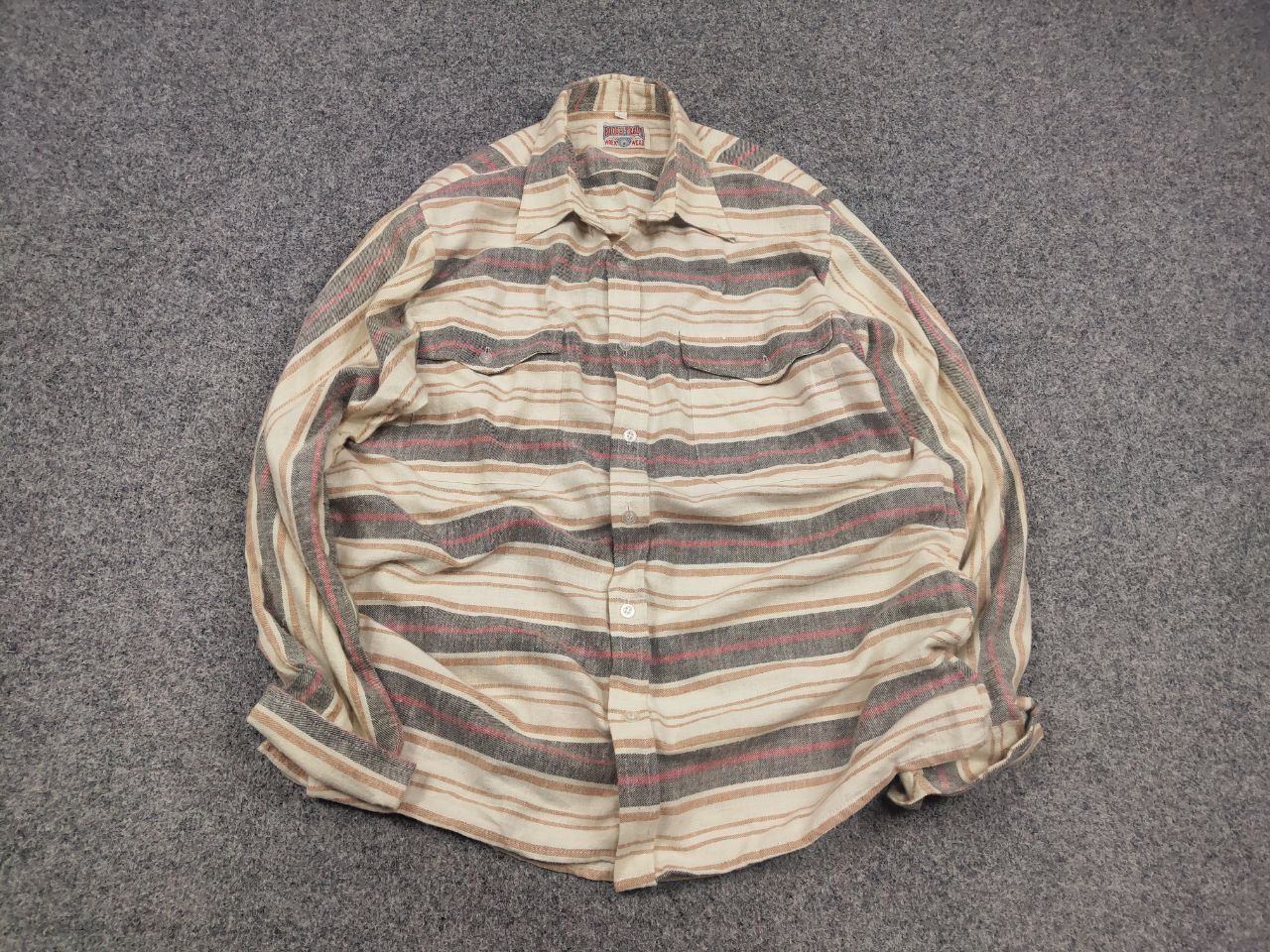 Japanese Brand Rough Trade Vintage work wear Japan button Flannel shirt Size US L / EU 52-54 / 3 - 3 Thumbnail