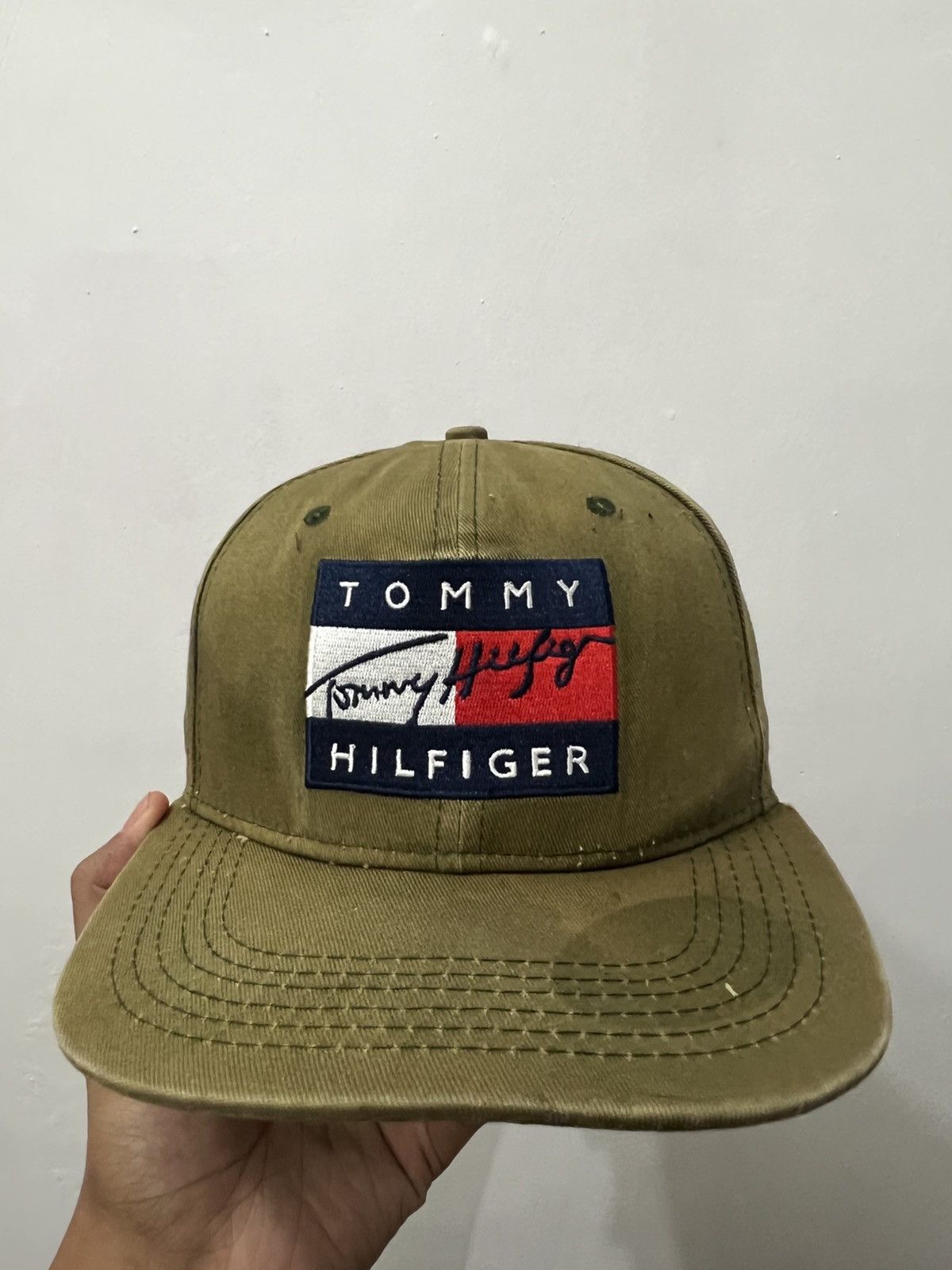 Tommy Hilfiger Tommy Hilfiger Big Logo Fade Hat Size ONE SIZE - 1 Thumbnail