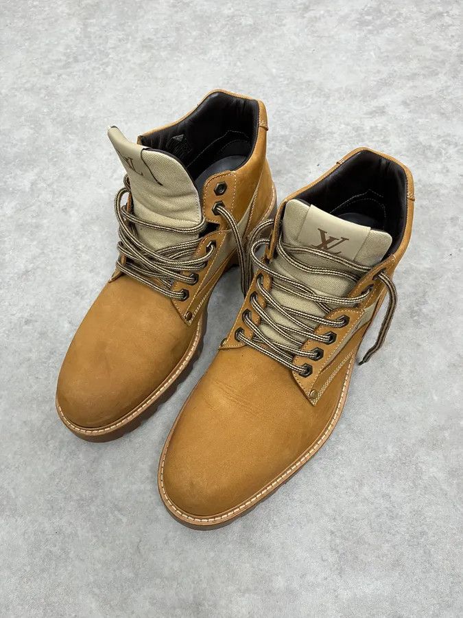 Louis Vuitton Louis Vuitton Oberkampf Beige Wheat Nubuck Boots Size US 11.5 / EU 44-45 - 5 Thumbnail
