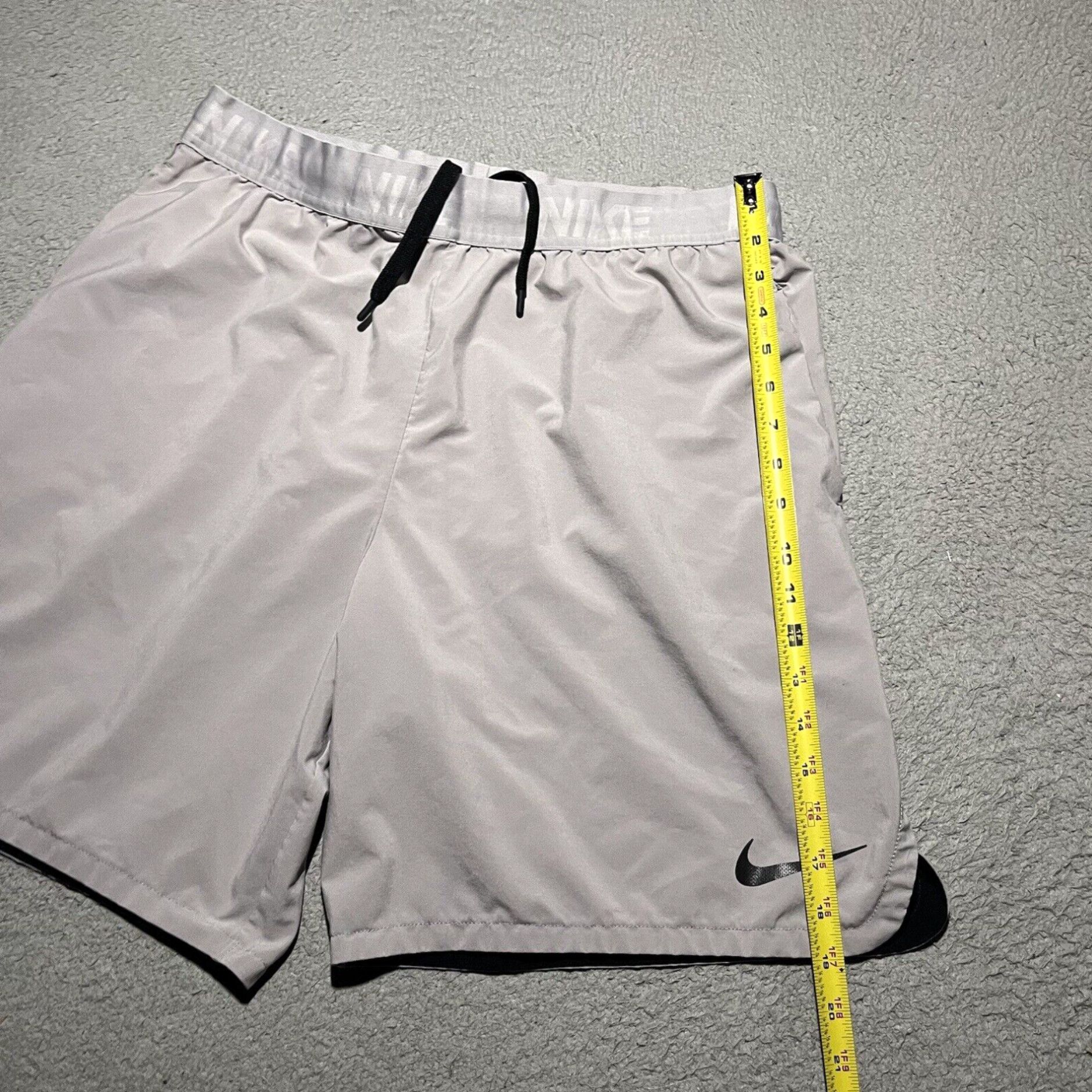 Nike Men s Large Gray DRI FIT Stretch Gym Shorts with Drawstrings by Nike Flex 886371 Lightweight Grailed