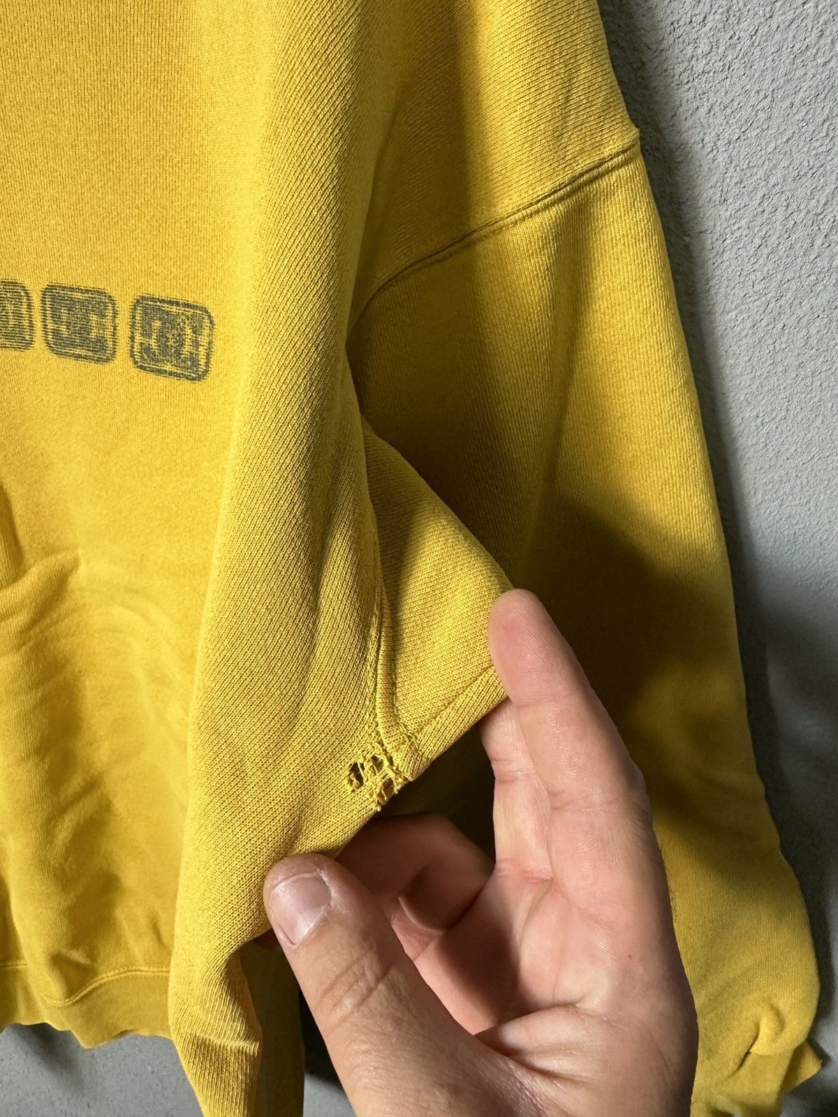 DC × Vintage Vintage Distressed 90s DC skateboarding hoodie made in USA Size US L / EU 52-54 / 3 - 6 Thumbnail