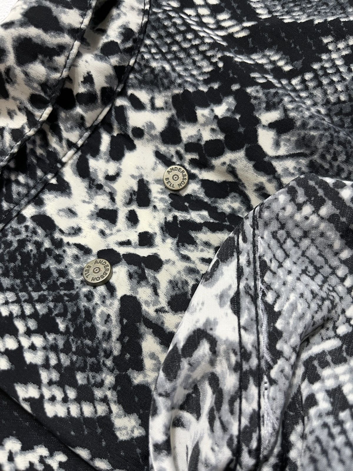 Andersson Bell Andersson Bell Muir Python Print Open Collar Shirt IVORY/BLK Size US L / EU 52-54 / 3 - 5 Thumbnail