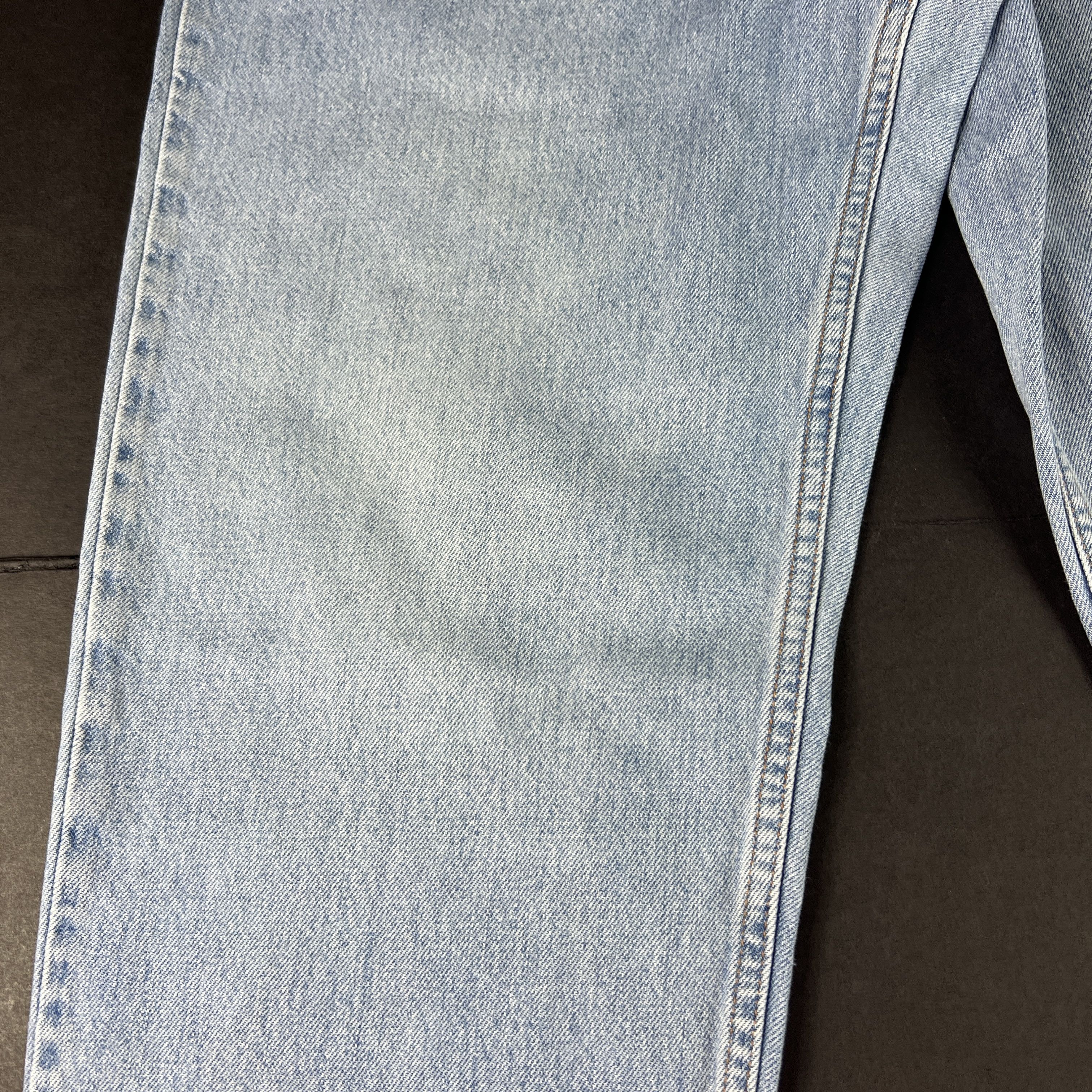 Levi's × Vintage VTG 90s Levi's Jeans 550 Relaxed Light Blue Faded Denim Size US 37 - 5 Thumbnail
