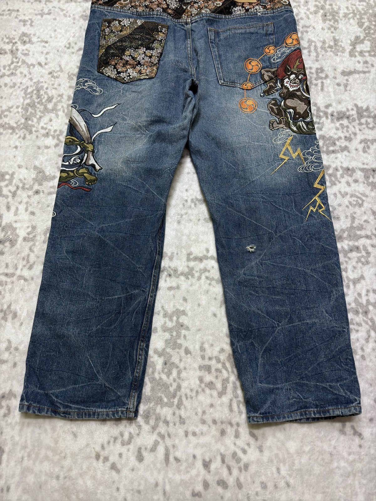 Japanese Brand Fugutaiten Y2K Japanese Embroidered Denim Fujin Raijin Size US 38 / EU 54 - 12 Thumbnail