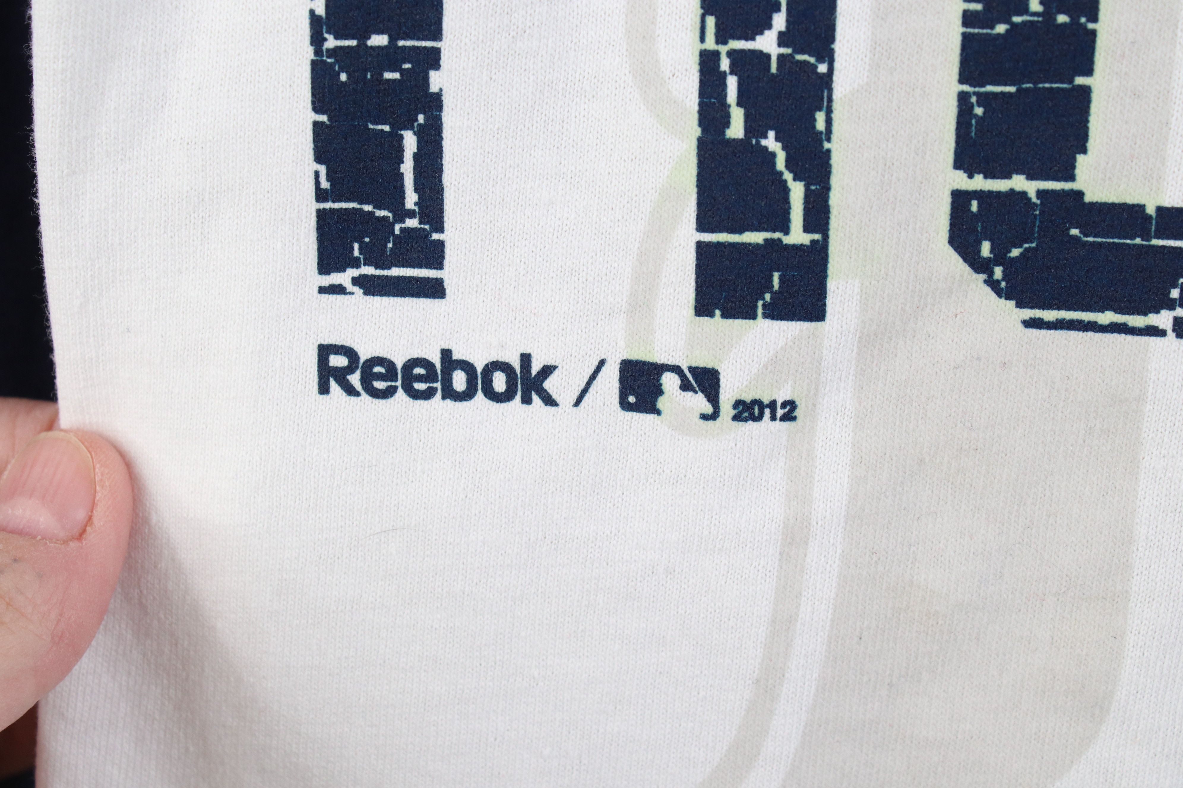 Reebok Vintage Y2K Reebok Baseball Raglan Henley T-Shirt White Size US L / EU 52-54 / 3 - 5 Thumbnail