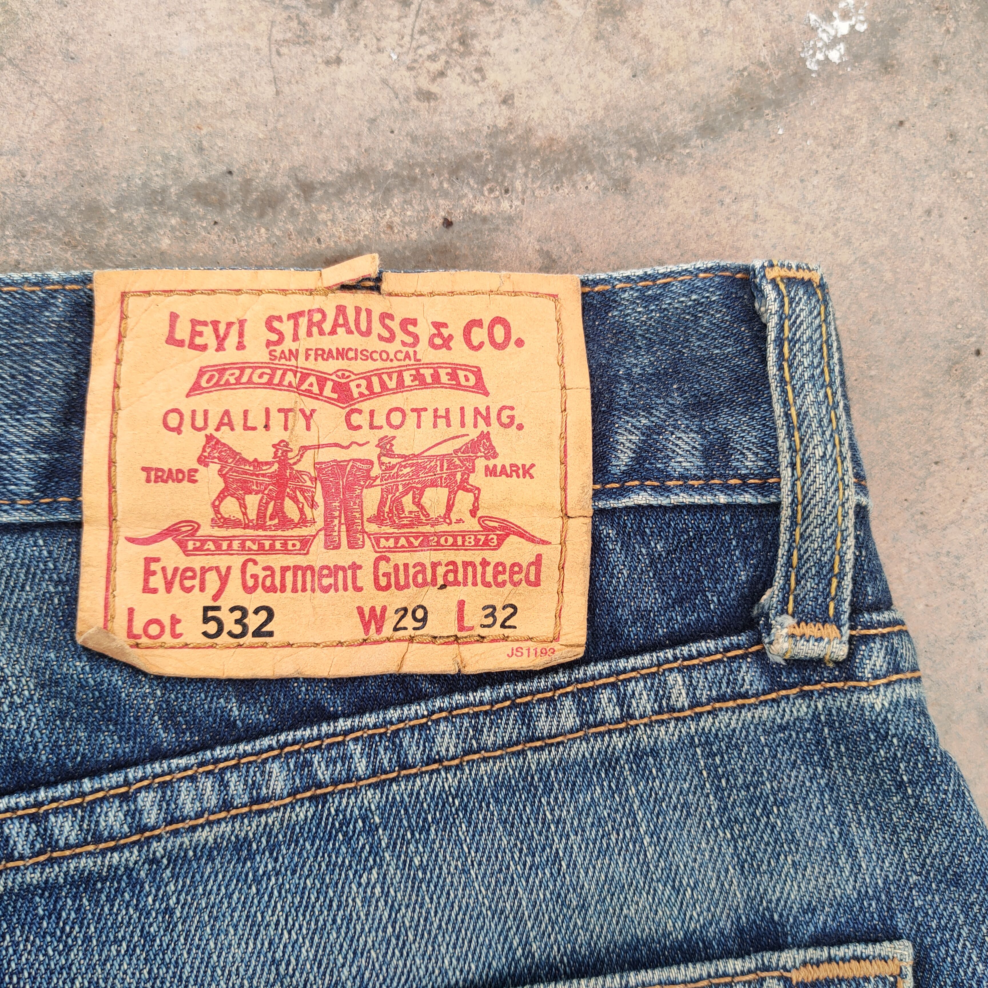 Levi's Vintage Clothing LEVI'S 532 VINTAGE FADED RIPPED JEANS DENIM PANTS Size US 30 / EU 46 - 12 Thumbnail