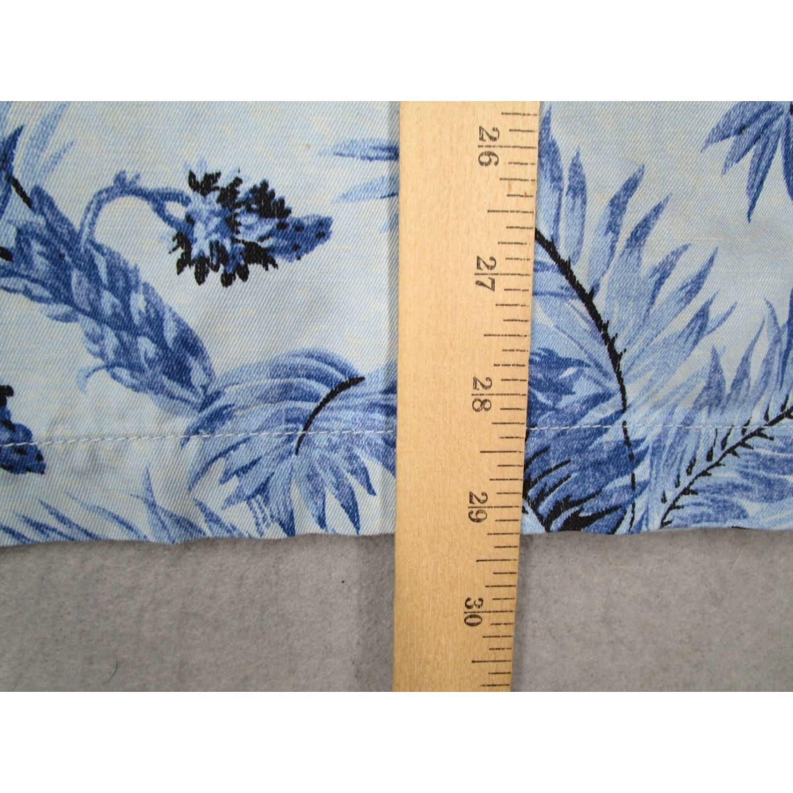 Tommy Bahama VINTAGE? (No) Size US L / EU 52-54 / 3 - 7 Thumbnail