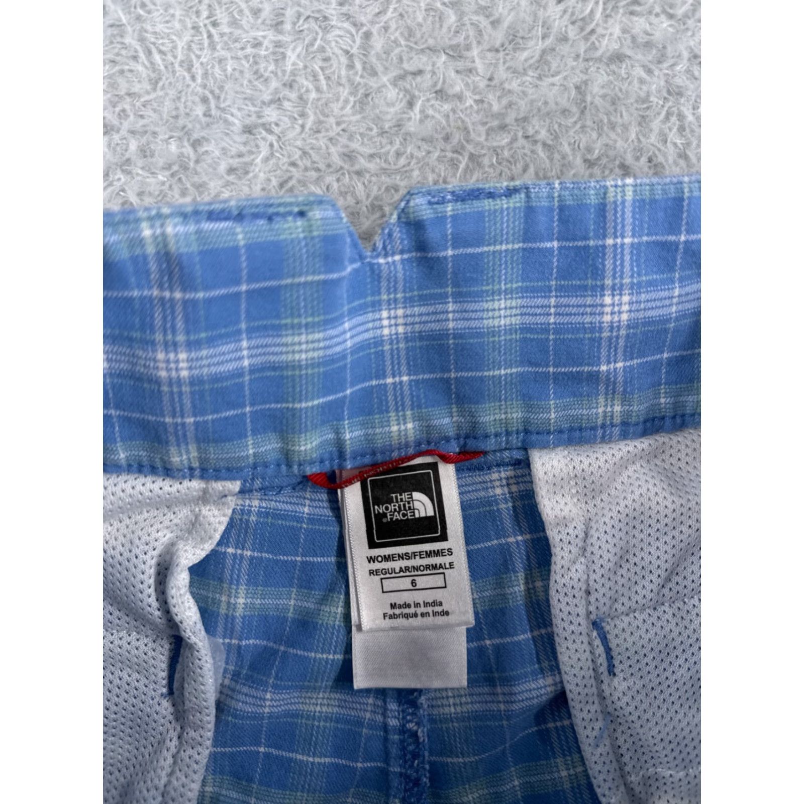The North Face The North Face Shorts Women Regular 6 Blue Plaid Cotton Blend Knit Chino Golf 30x10 Size 28" / US 6 / IT 42 - 7 Thumbnail