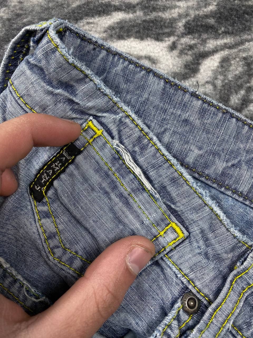 Armani Vintage Armani Jeans Denim Jeans Big Logo Size US 31 - 12 Thumbnail