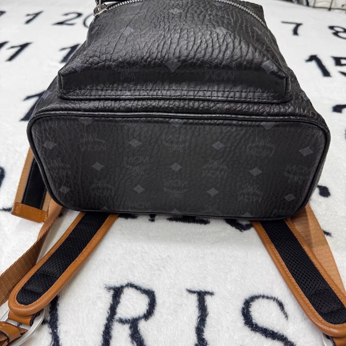 MCM MCM Black Colorblock Studded Print Small Backpack.Q10 Size ONE SIZE - 4 Thumbnail