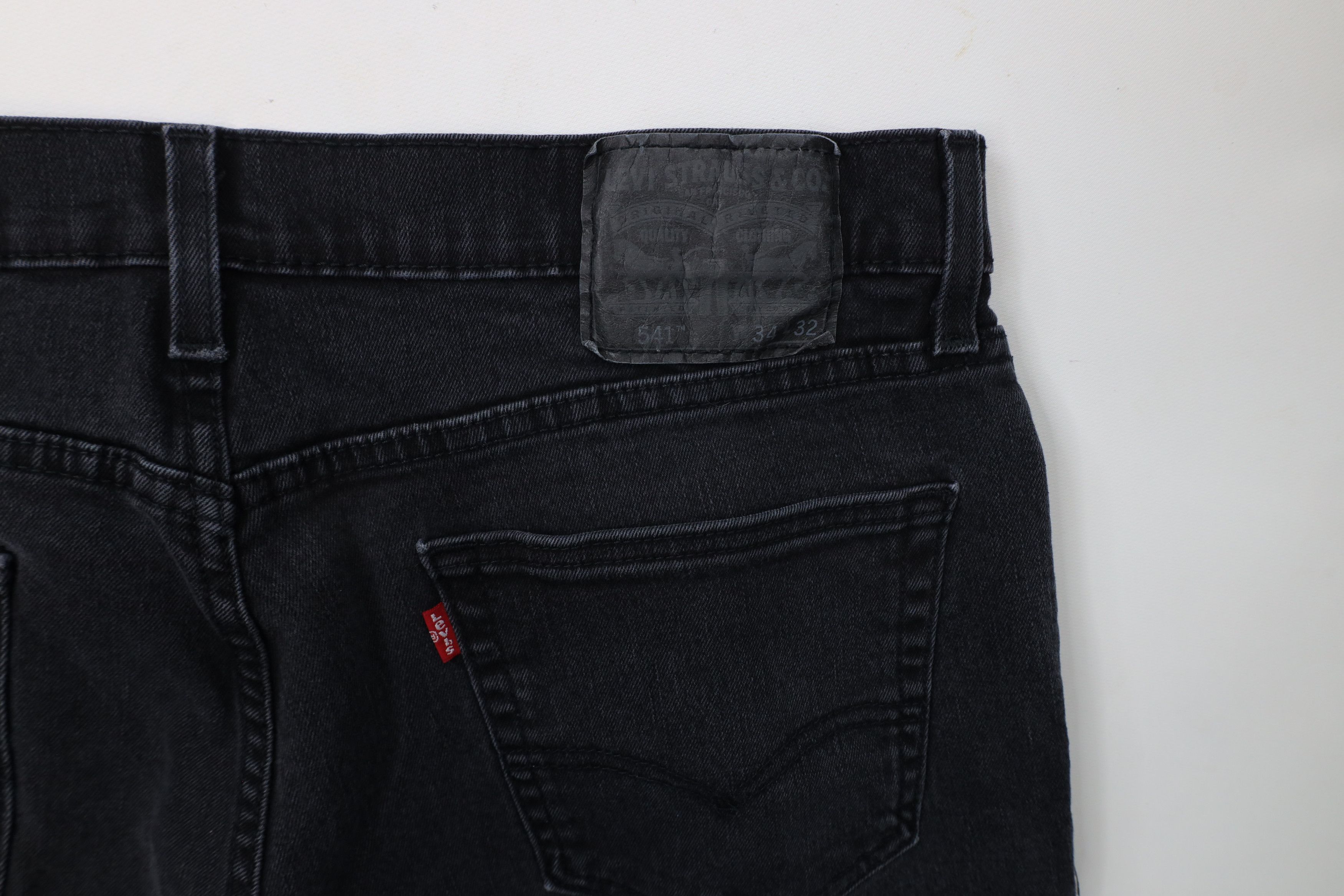 Levi's × Vintage Vintage Y2K Levis 541 Fit Tapered Leg Denim Jeans Black Size US 34 / EU 50 - 14 Thumbnail