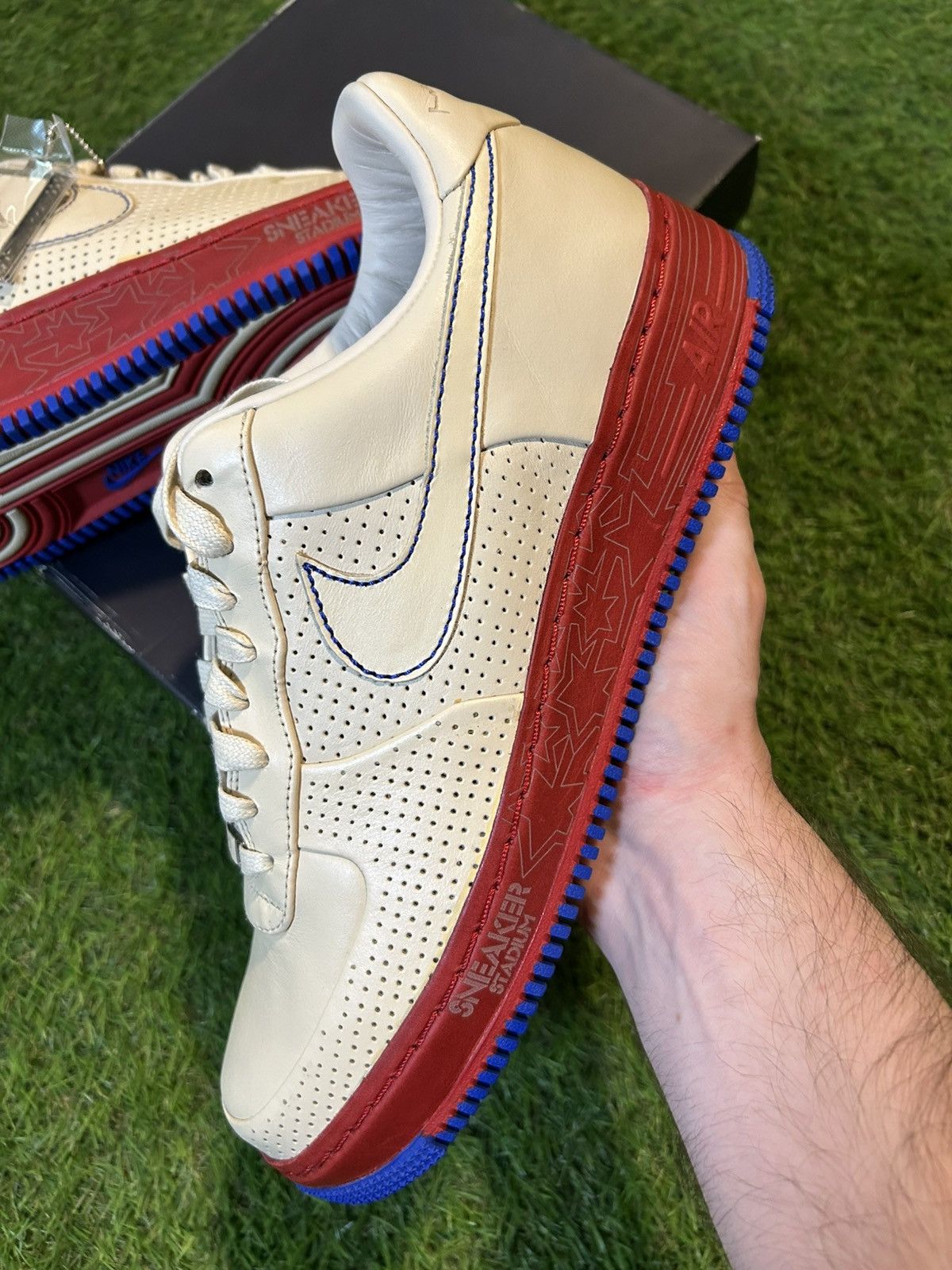 Nike DS Nike Air Force One Philly Sneaker Stadium Size US 10.5 / EU 43-44 - 5 Thumbnail