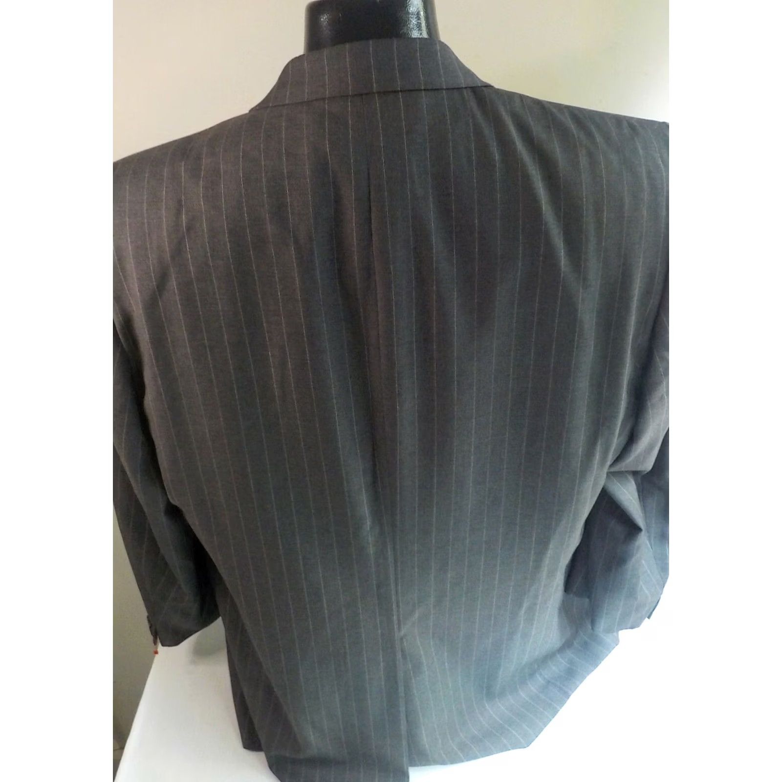 Brioni BRIONI Traiano Gray Pinstriped Single Vent Sport Coat /Jacket Wool SZ 48R Mens Size US M / EU 48-50 / 2 - 5 Thumbnail