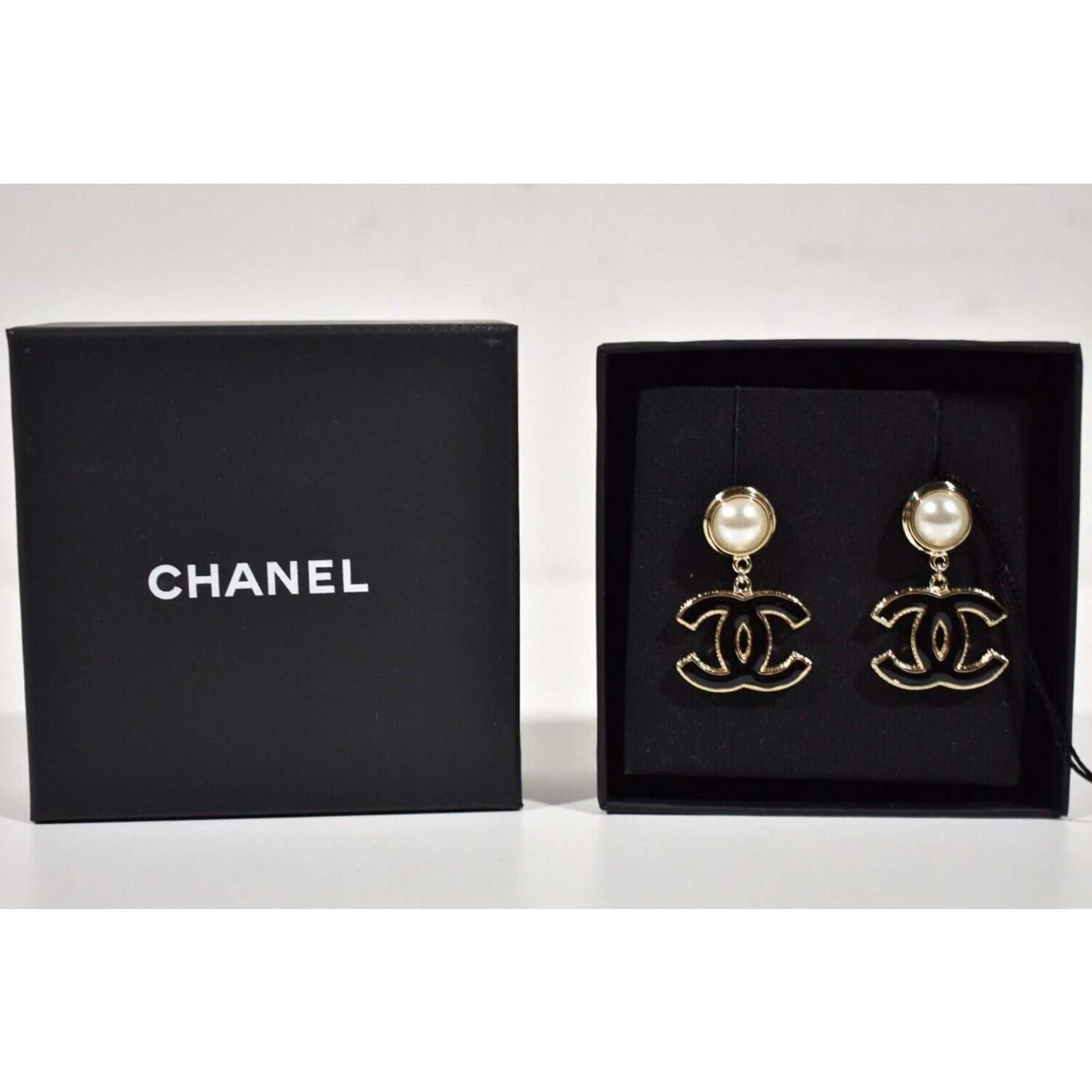 Chanel Chanel Pendant Gold Black Pearly White Stud Drop Earrings Size ONE SIZE - 5 Thumbnail