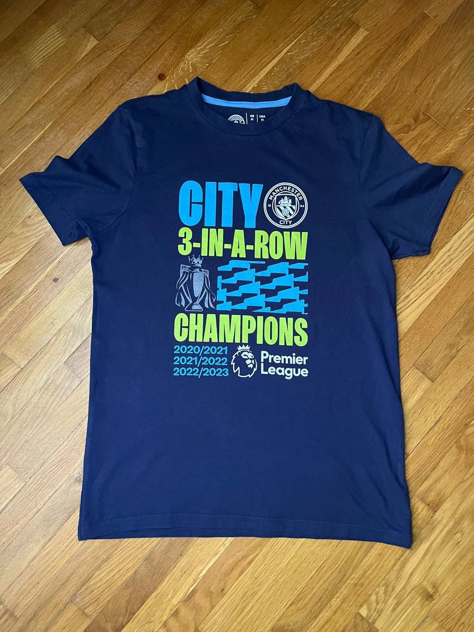 Other Manchester City 3-in-a-row champions soccer jersey Size US M / EU 48-50 / 2 - 1 Thumbnail