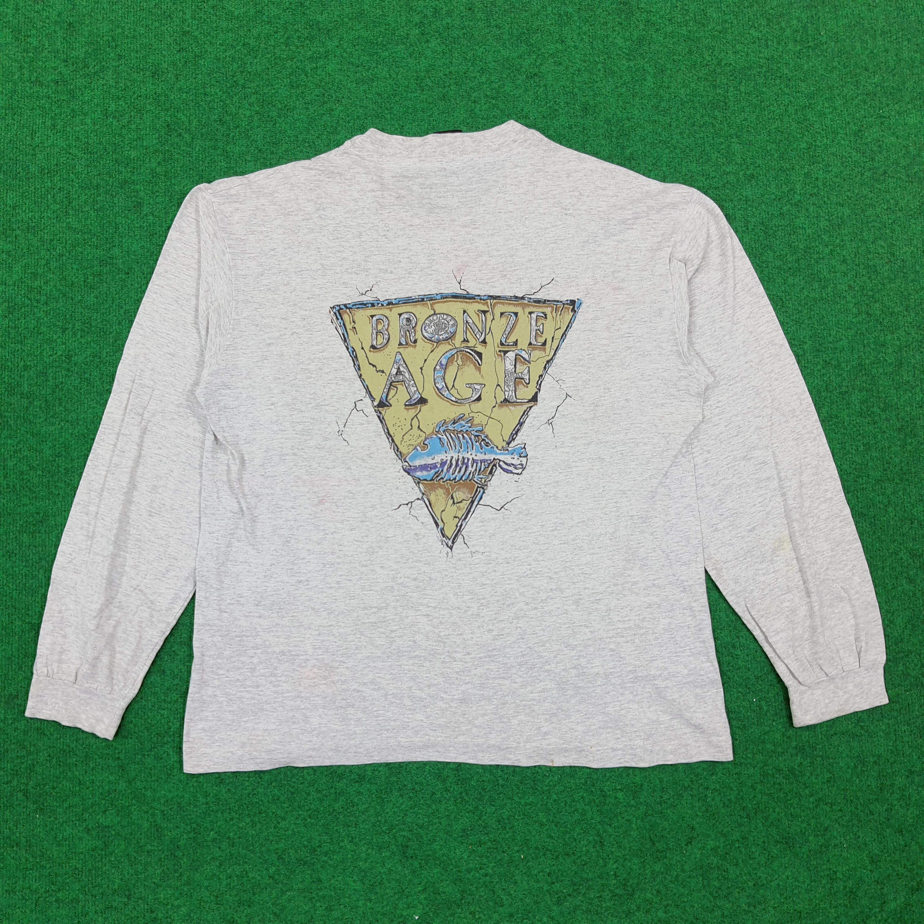 Vintage Vintage Bronze Age Surfing Brand Long Sleeve Tshirt Size US L / EU 52-54 / 3 - 1 Thumbnail
