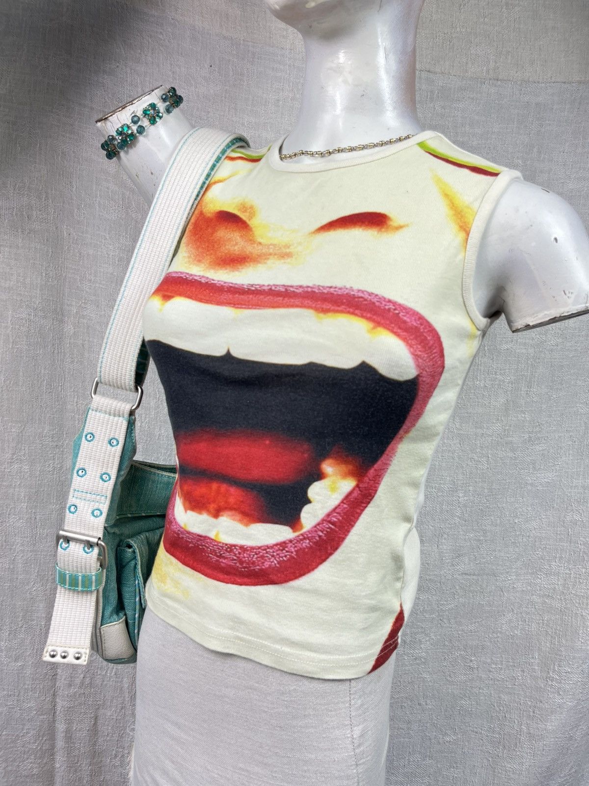 Desigual × Japanese Brand Desigual Iconic Scream Mouth Print top 00’s Archive Size S / US 4 / IT 40 - 1 Thumbnail