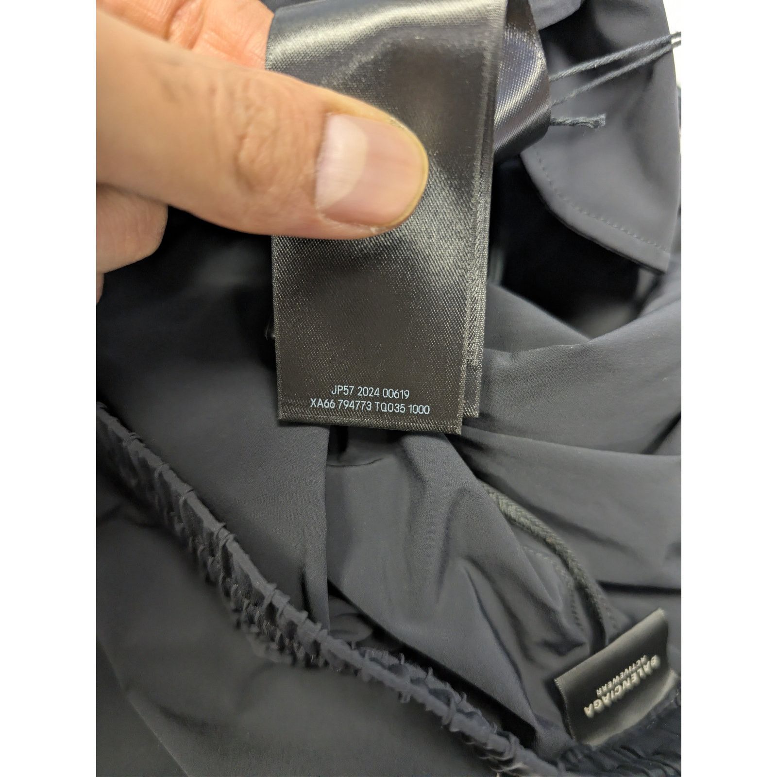 Balenciaga o1rshd1 Activewear Track Pants in Black Size US 32 / EU 48 - 18 Thumbnail