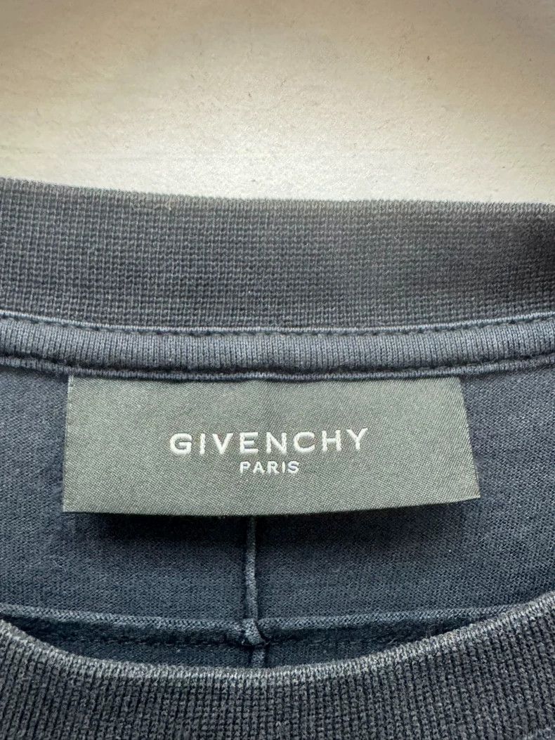 Givenchy Givenchy Velvet dog head short-sleeve, size M Size US M / EU 48-50 / 2 - 3 Thumbnail